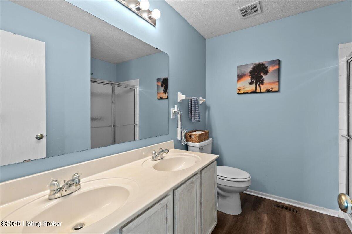 9619 Riverwalk Ave Property Photo 10