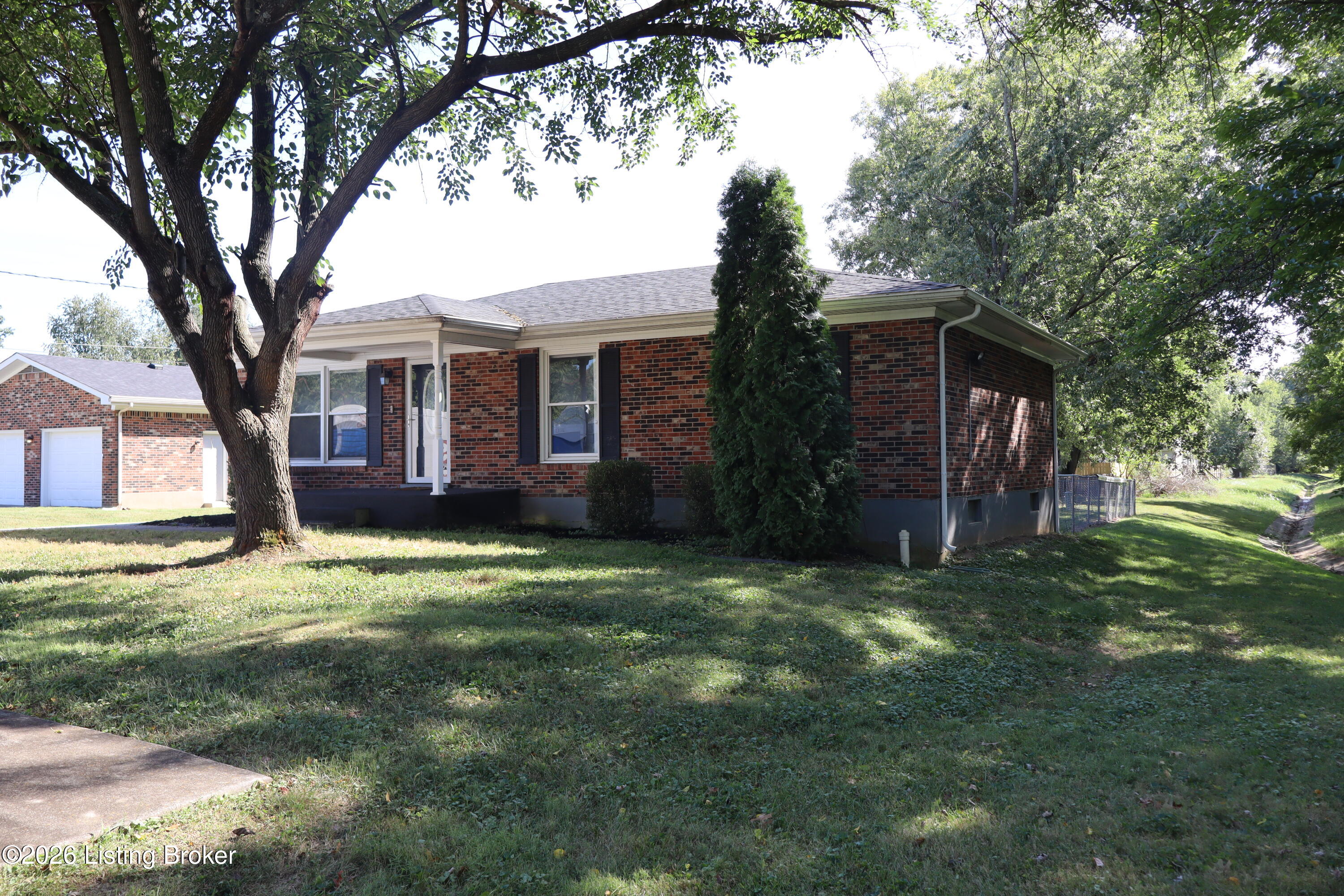 2616 Accasia Dr