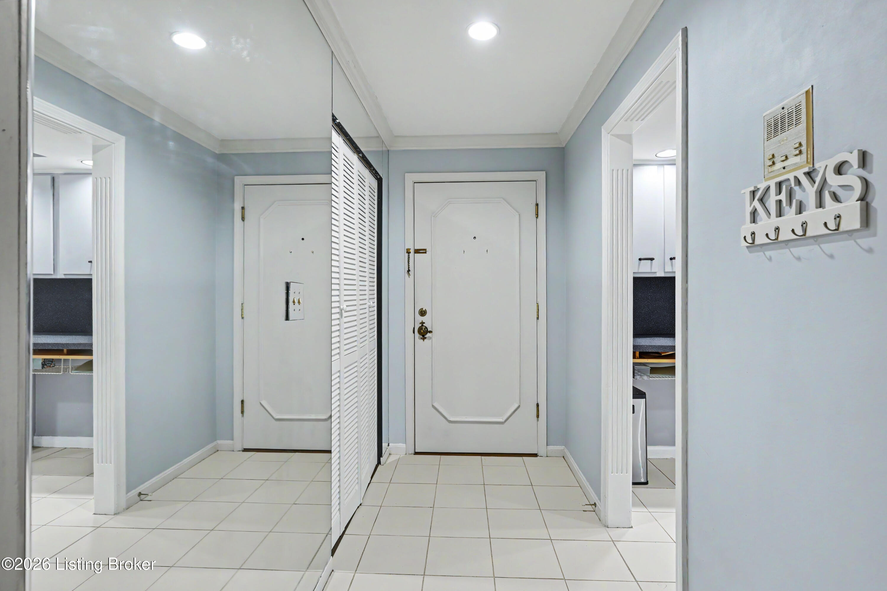 4875 Sherburn Ln 3d Property Photo 3