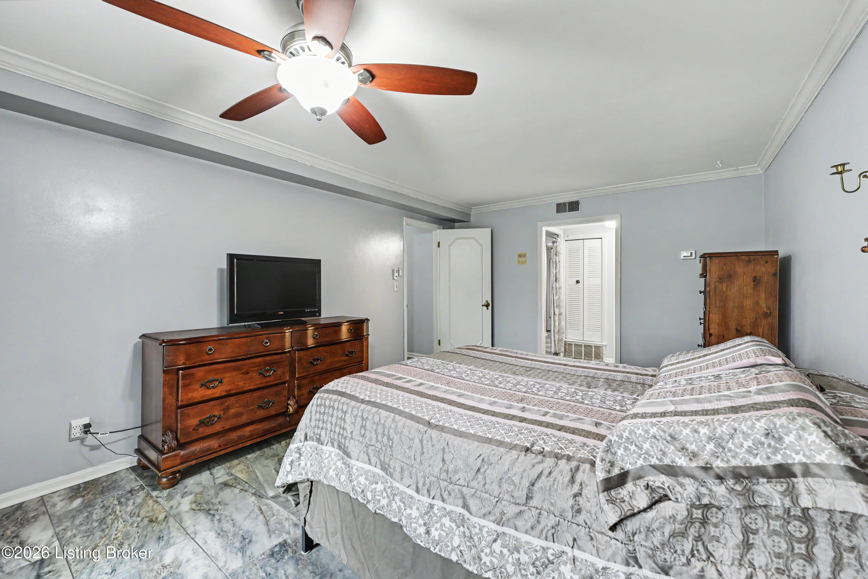 4875 Sherburn Ln 3d Property Photo 14