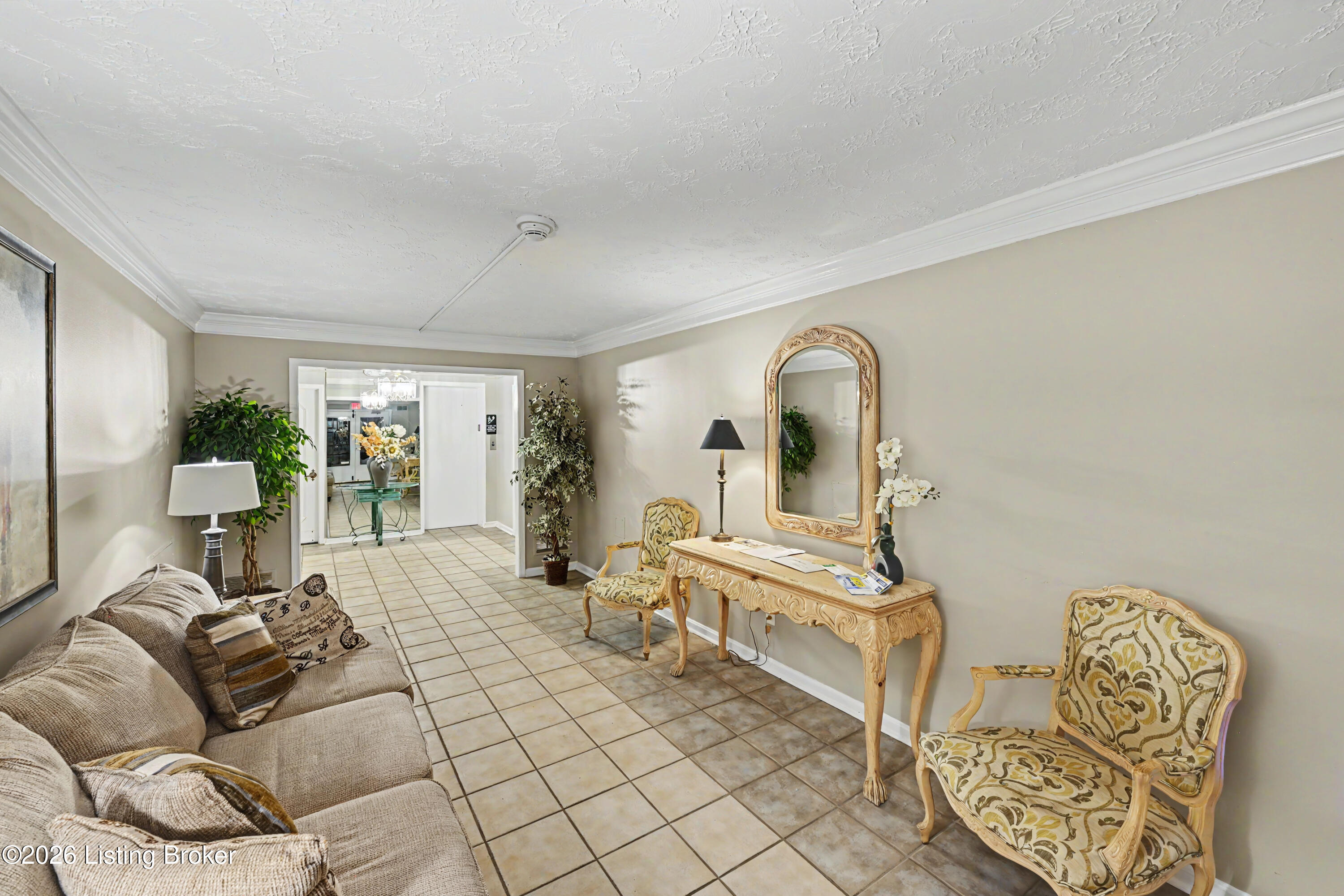 4875 Sherburn Ln 3d Property Photo 33