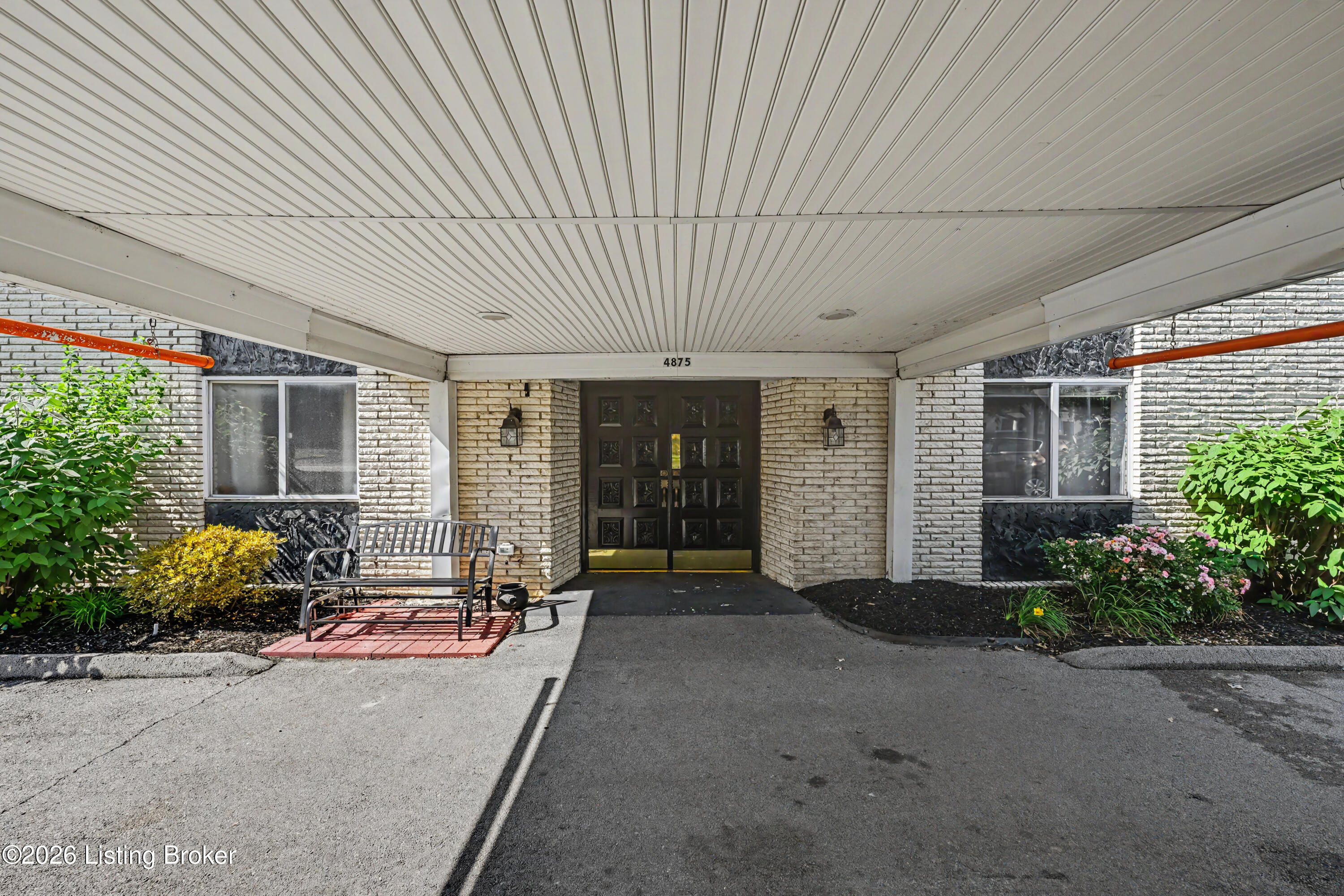 4875 Sherburn Ln 3d Property Photo 36