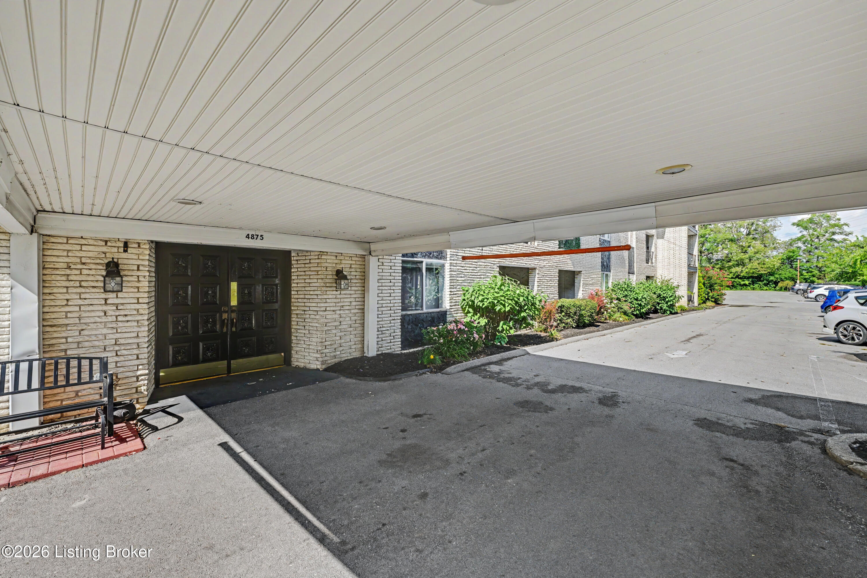 4875 Sherburn Ln 3d Property Photo 37
