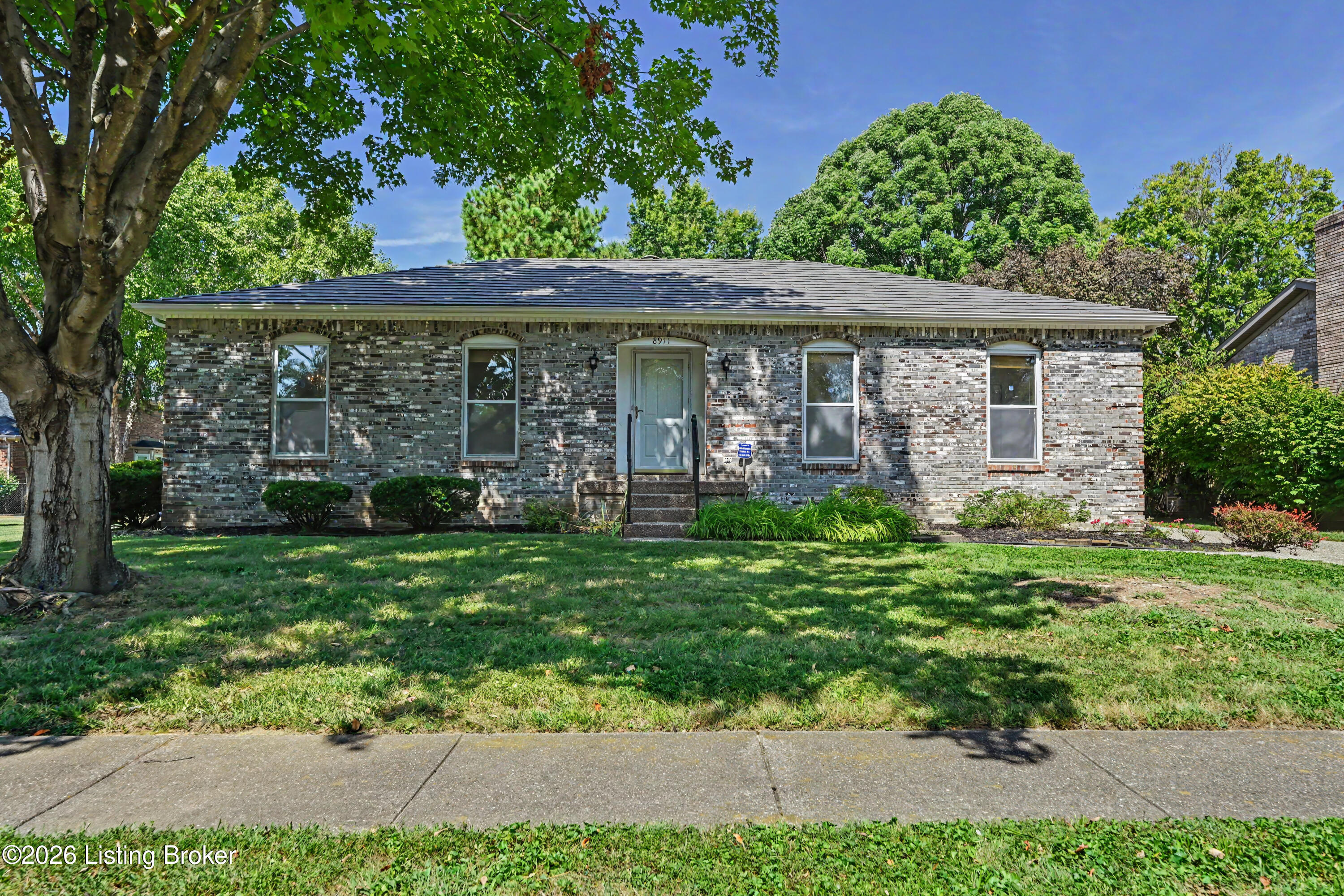 8911 Acushnet Rd