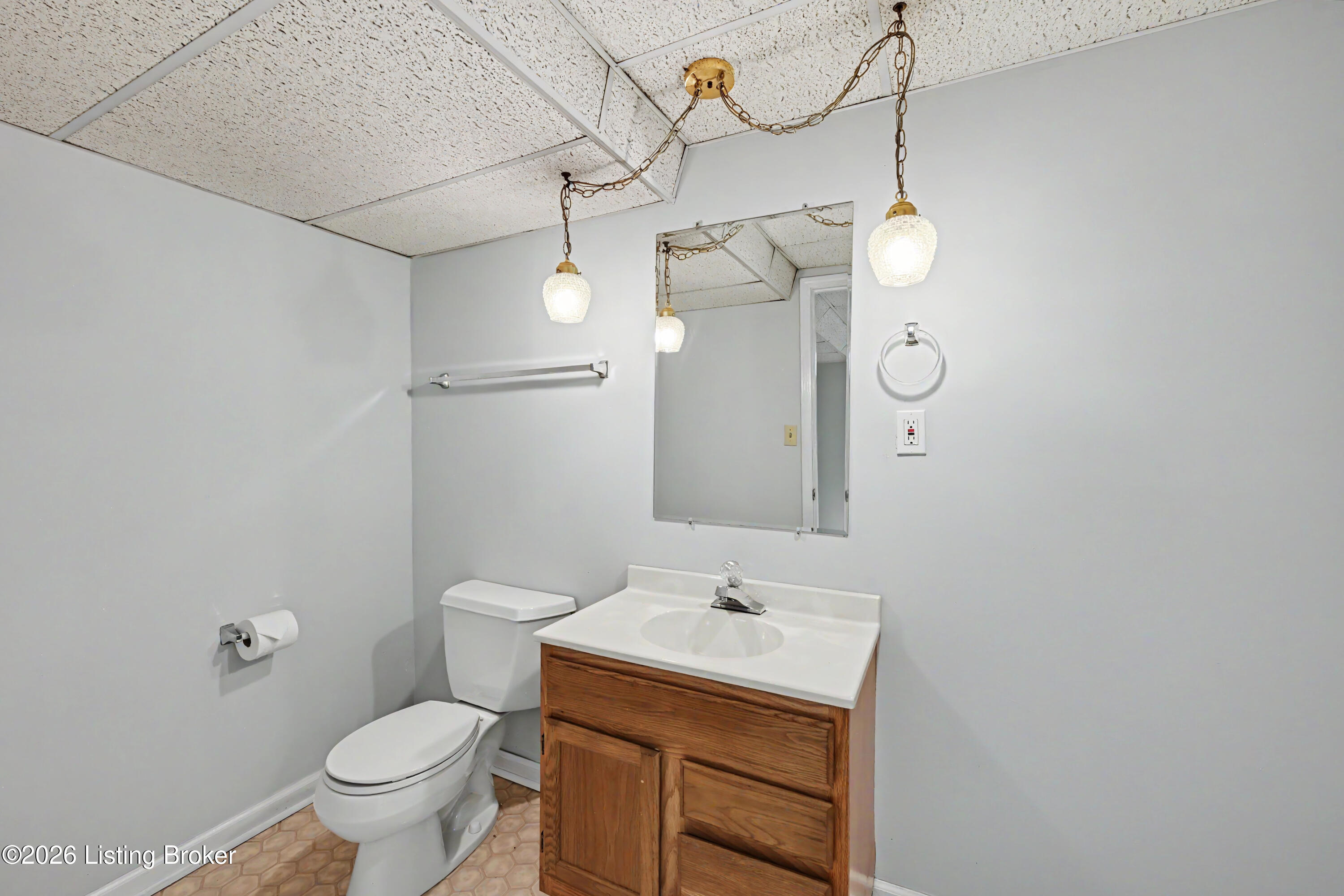 8911 Acushnet Rd Property Photo 24