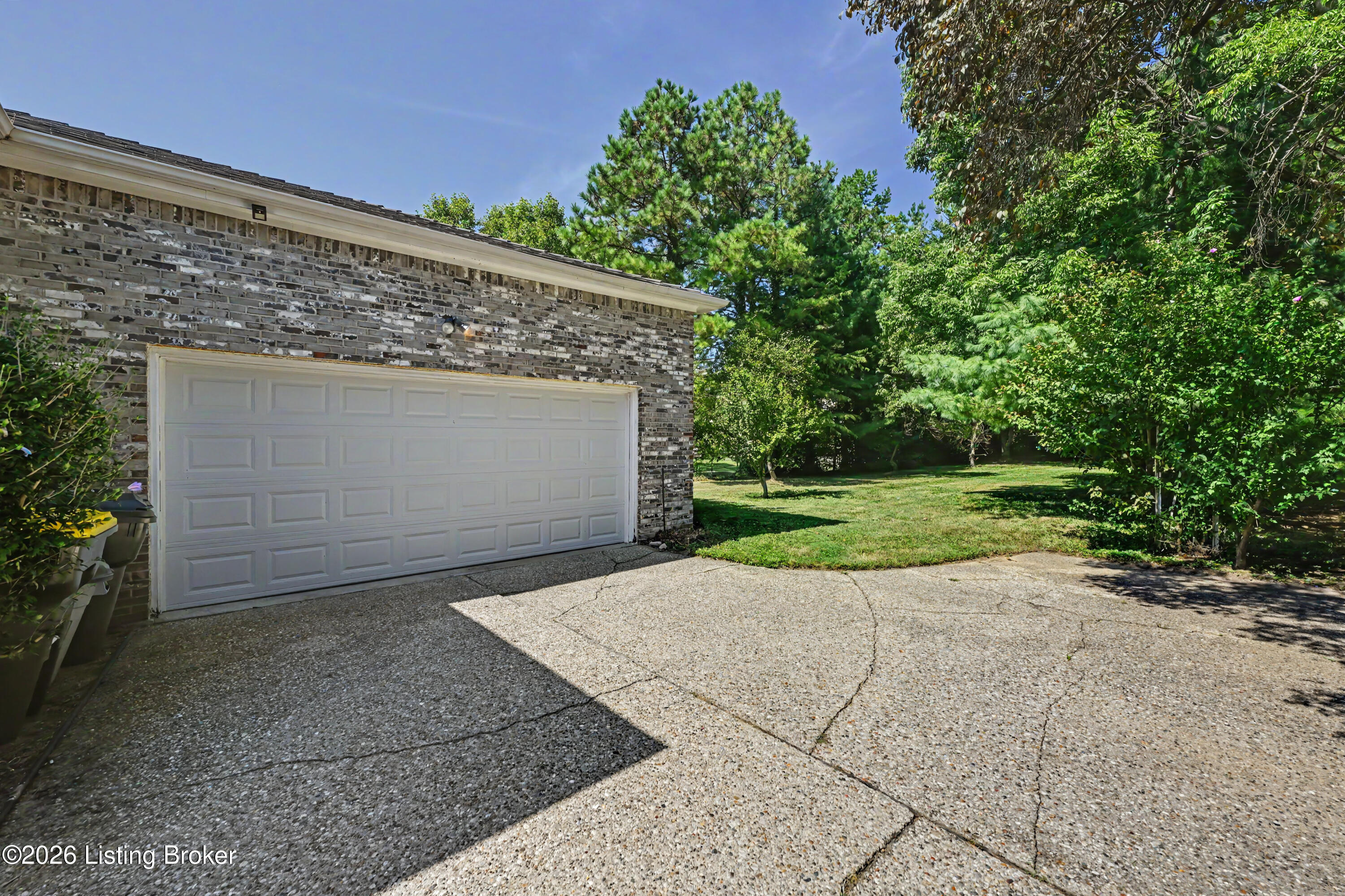 8911 Acushnet Rd Property Photo 25