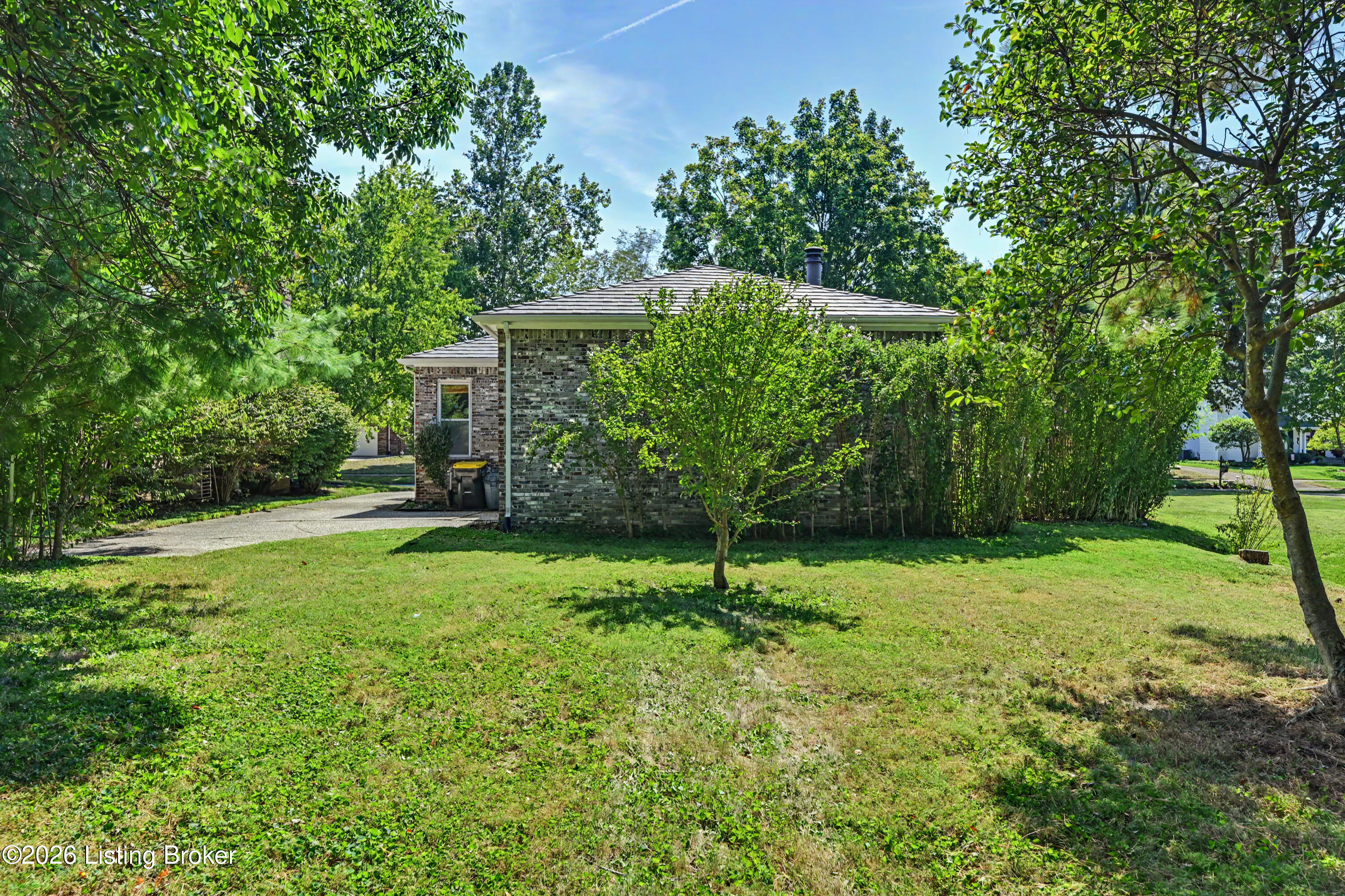8911 Acushnet Rd Property Photo 29