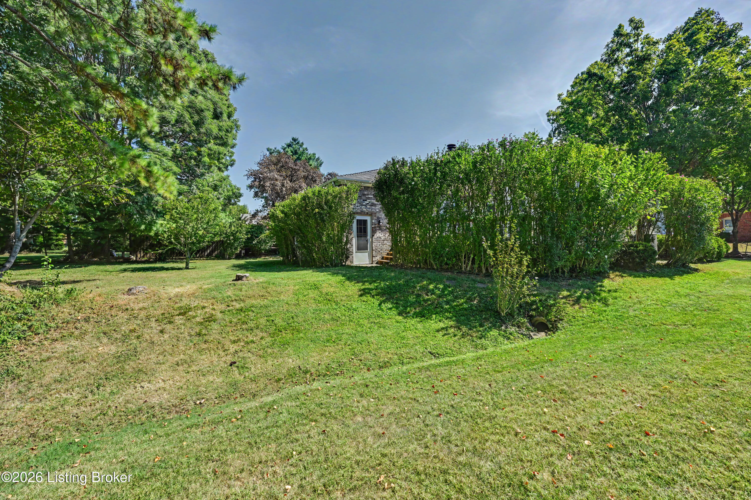 8911 Acushnet Rd Property Photo 31