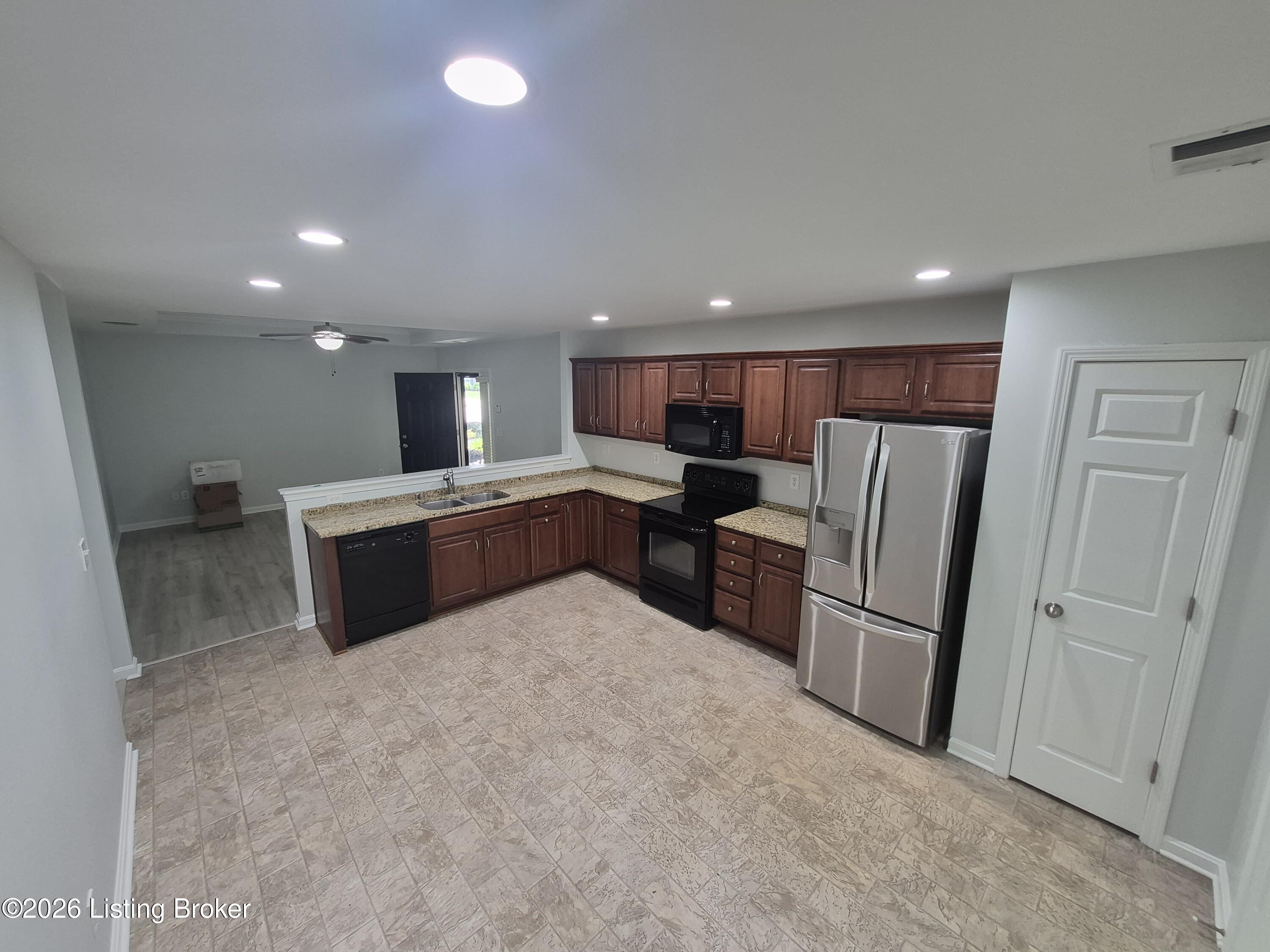 6402 Renate Rd Property Photo 6