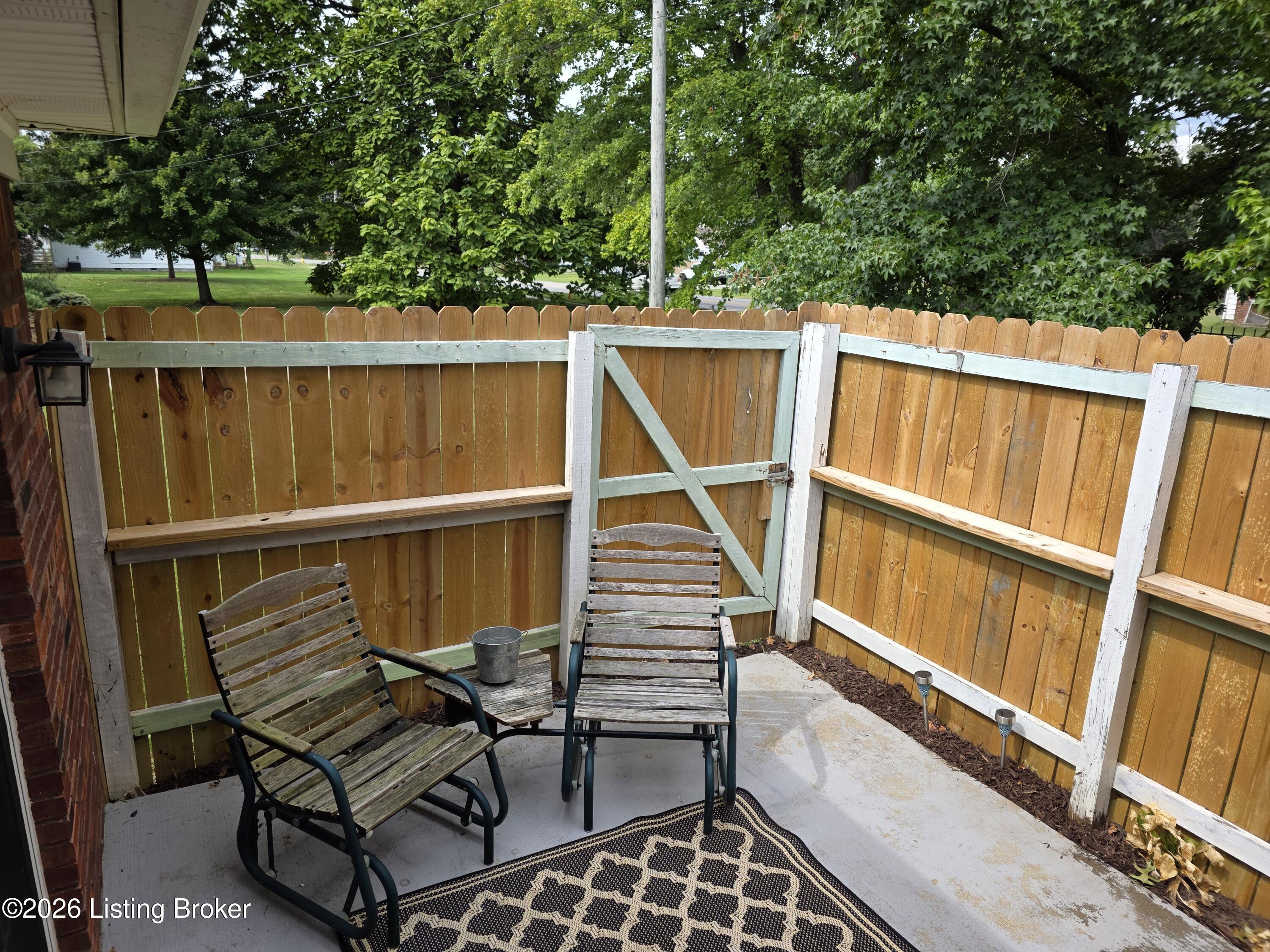 6402 Renate Rd Property Photo 17