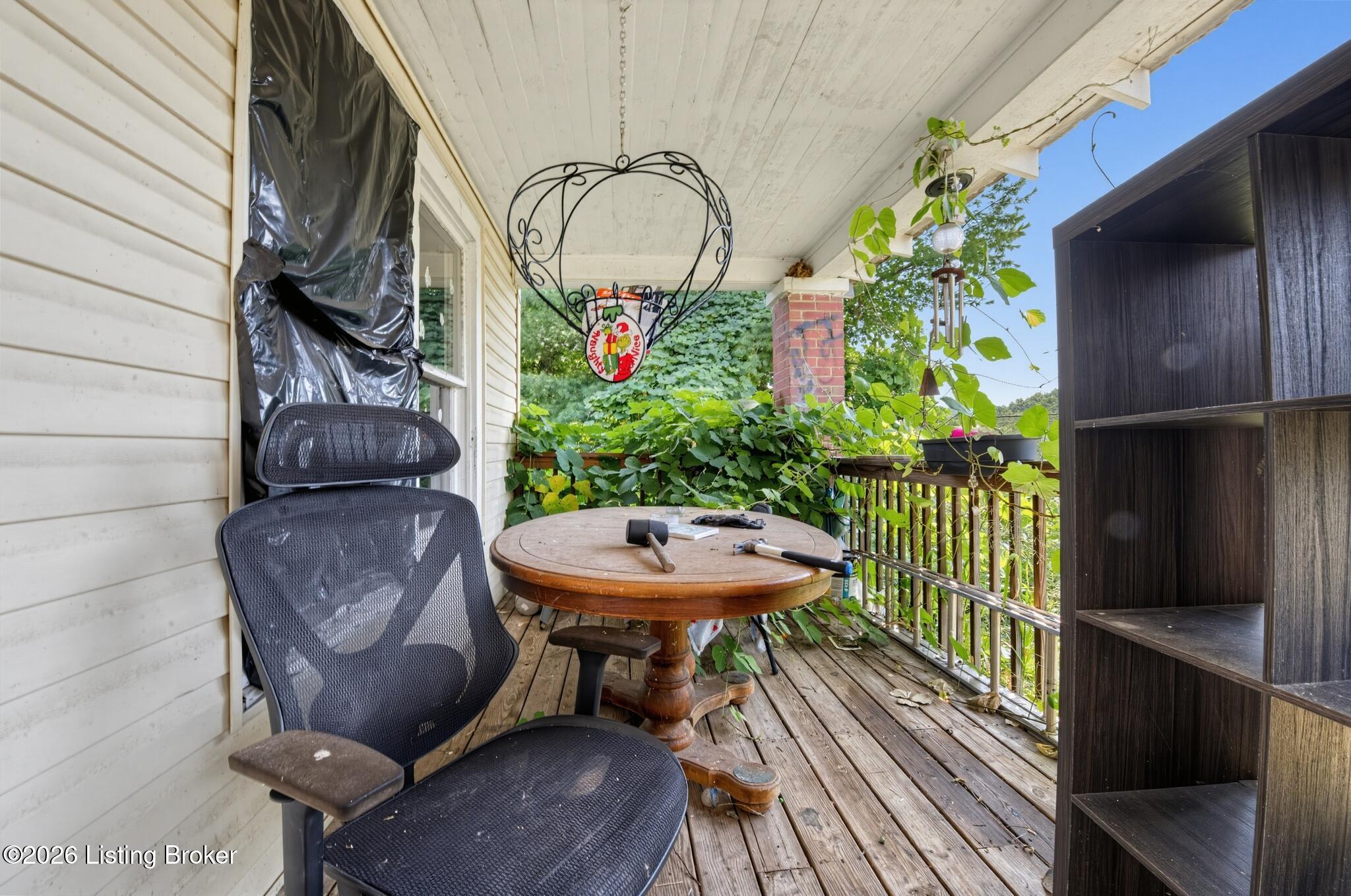 5476 Highway 638 Property Photo 5