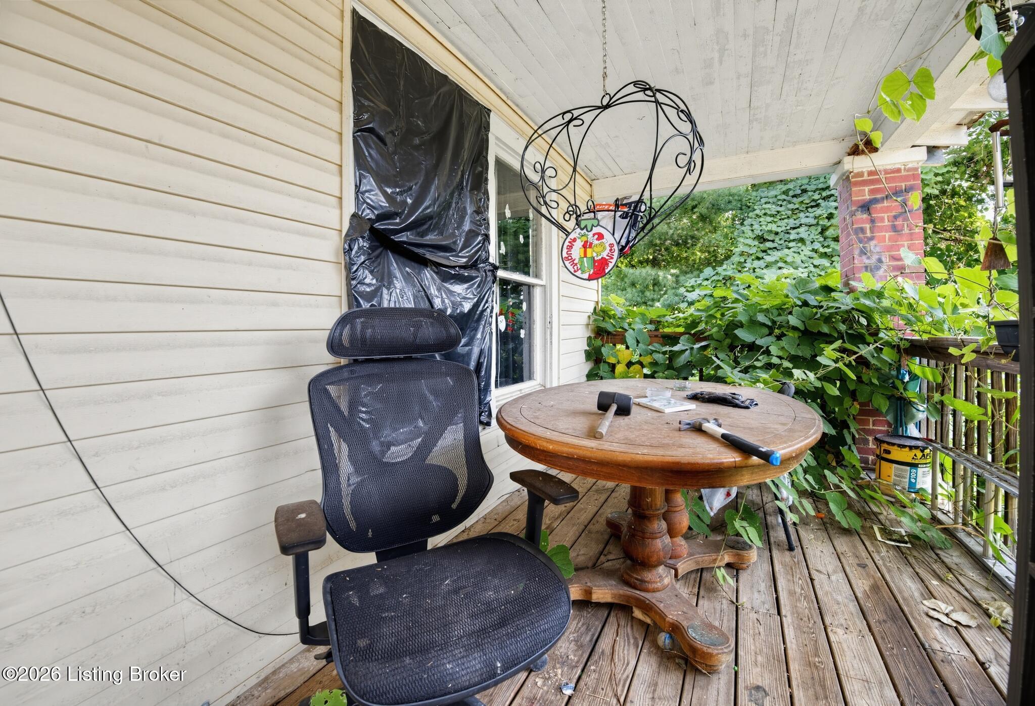 5476 Highway 638 Property Photo 7