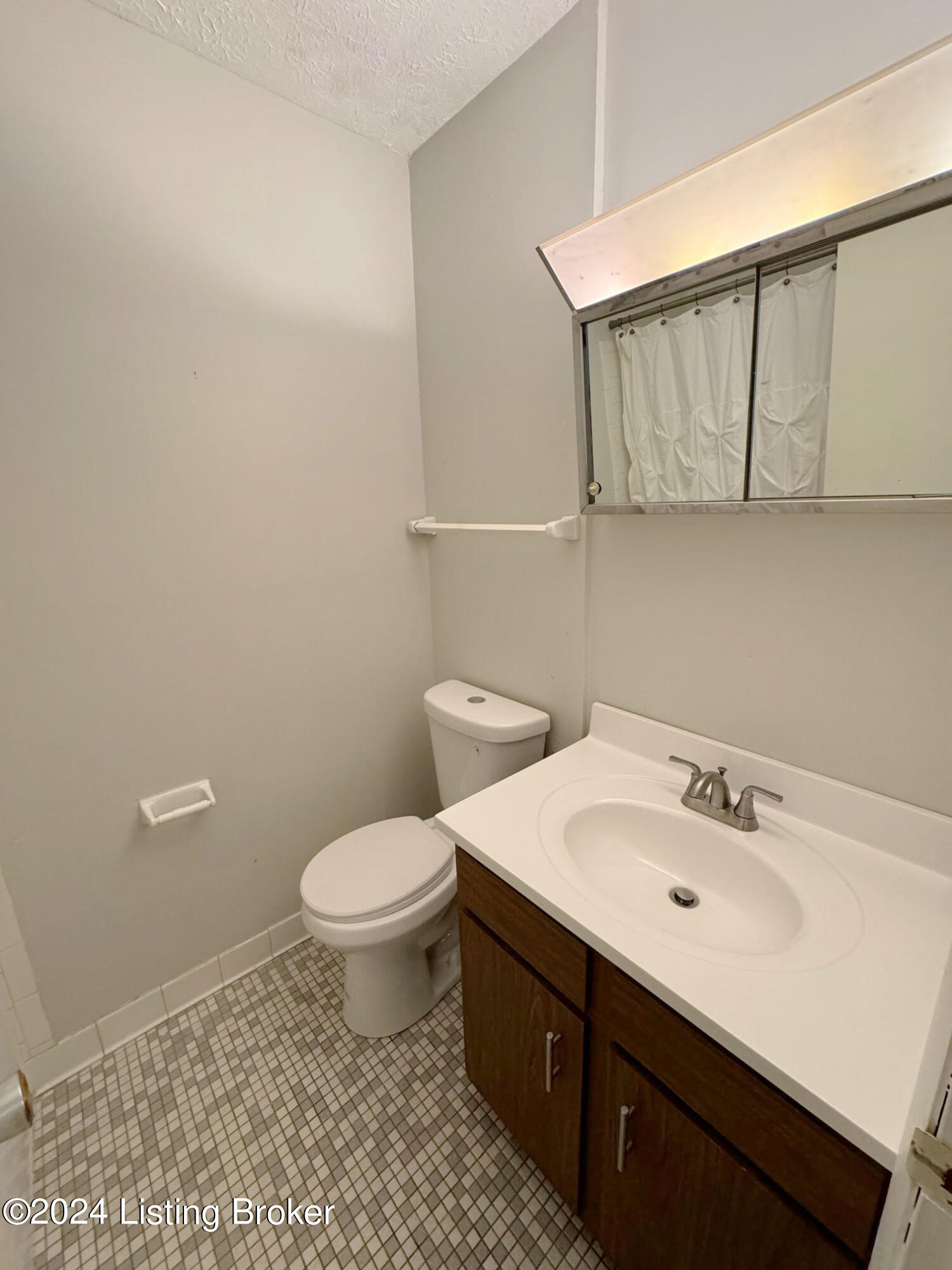 4012 Dupont Cir 309 Property Photo 15