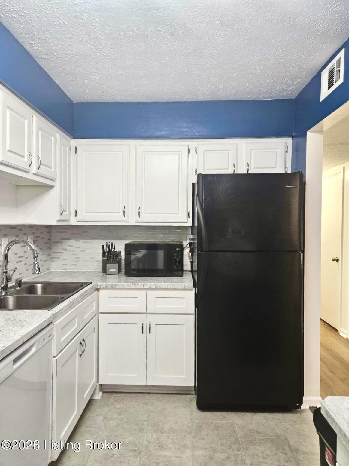 7008 Wildwood Cir 58 Property Photo 6