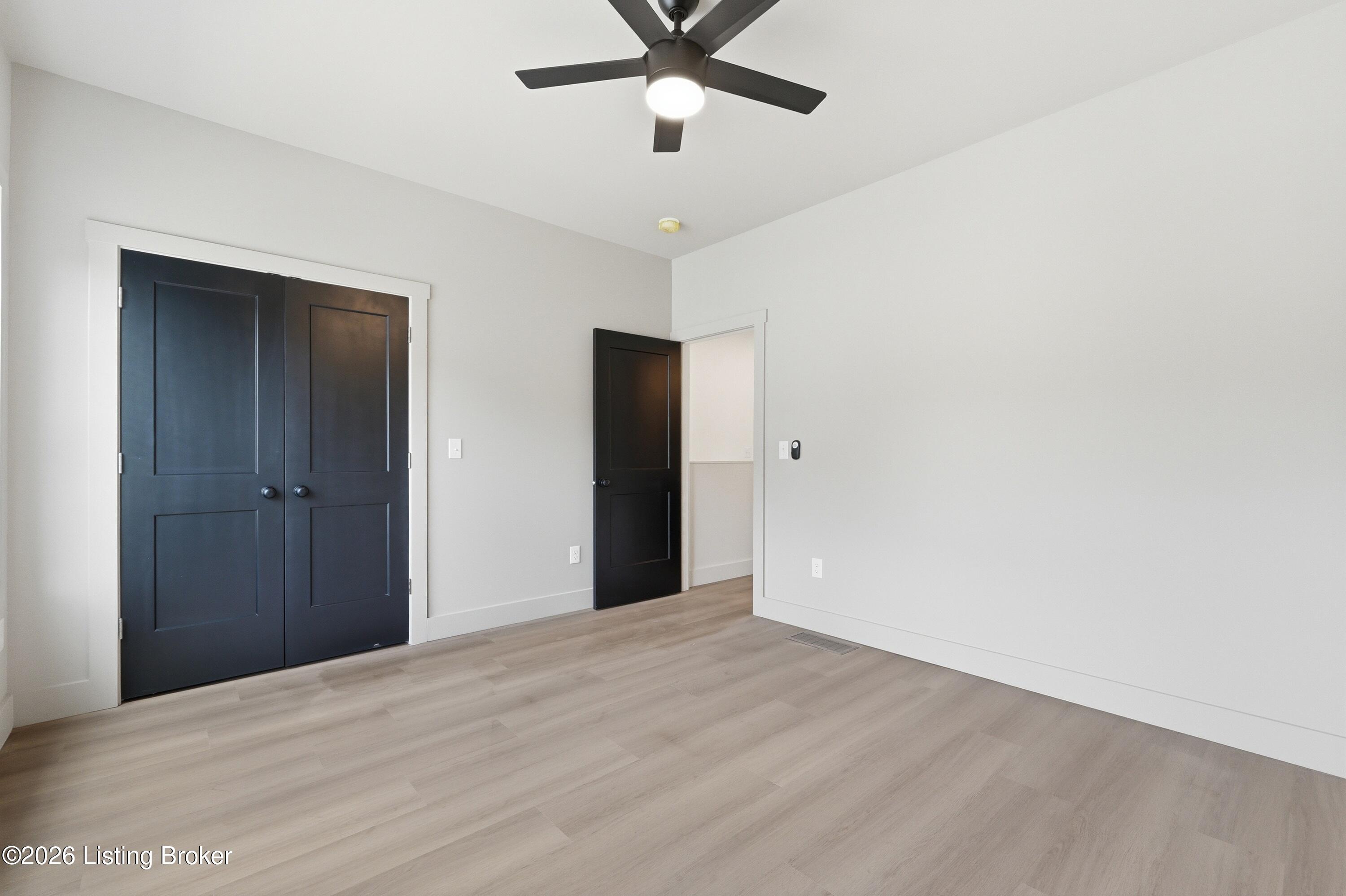 514 E Ormsby Ave Property Photo 21