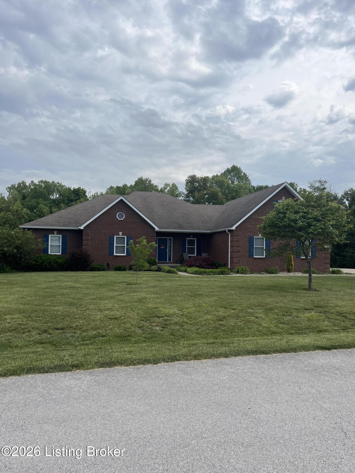 330 Stonebriar Dr Property Photo 2