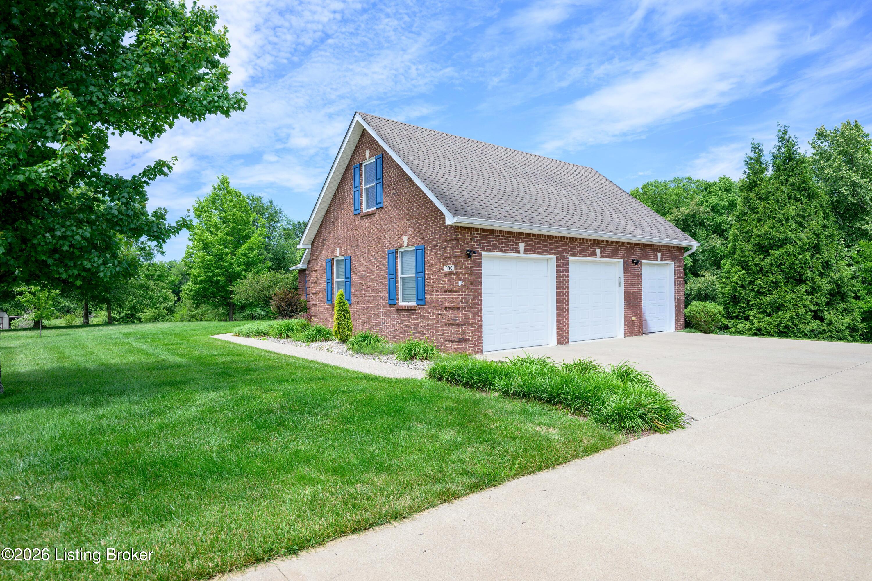 330 Stonebriar Dr Property Photo 7