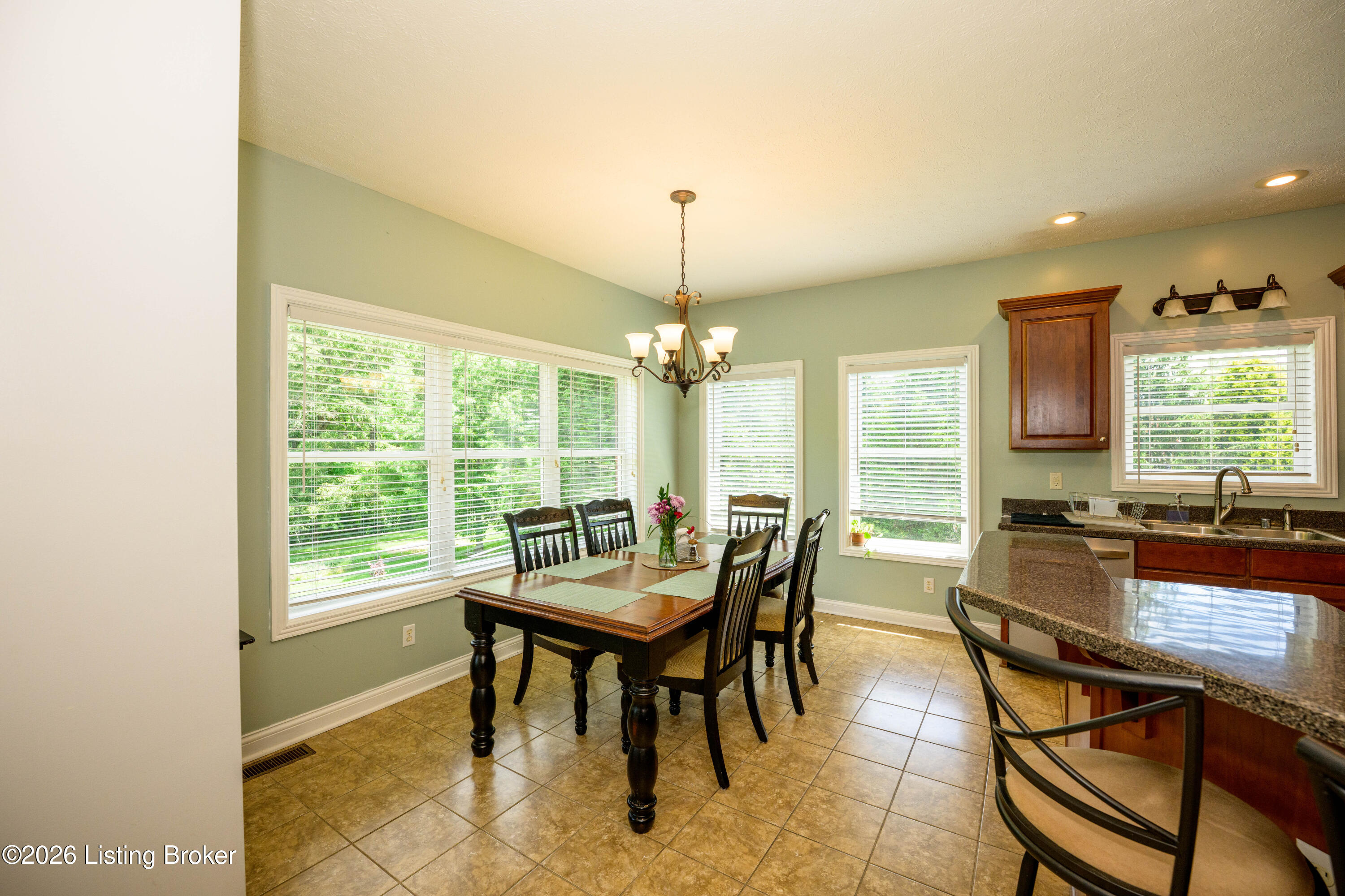 330 Stonebriar Dr Property Photo 36