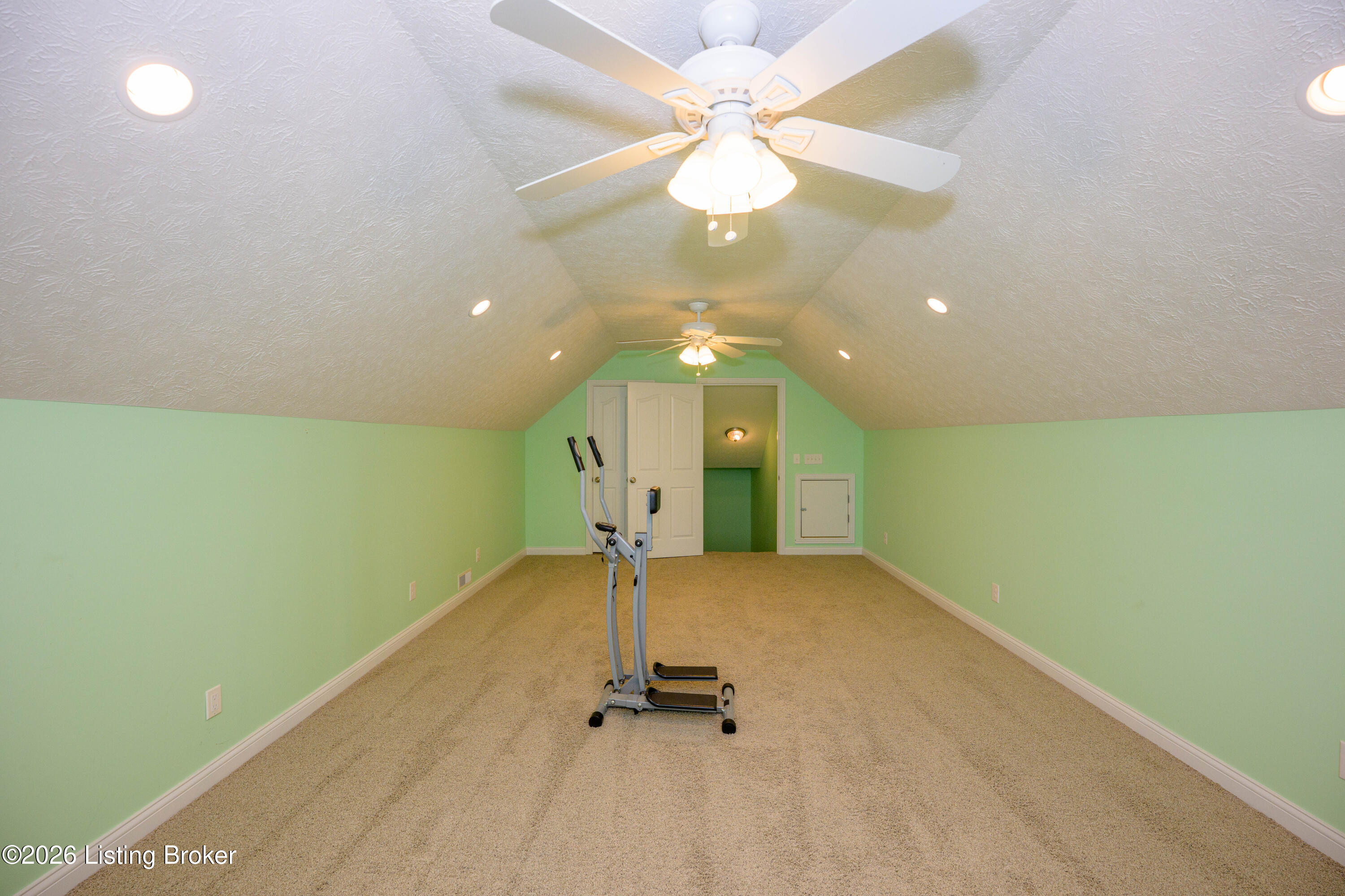 330 Stonebriar Dr Property Photo 42