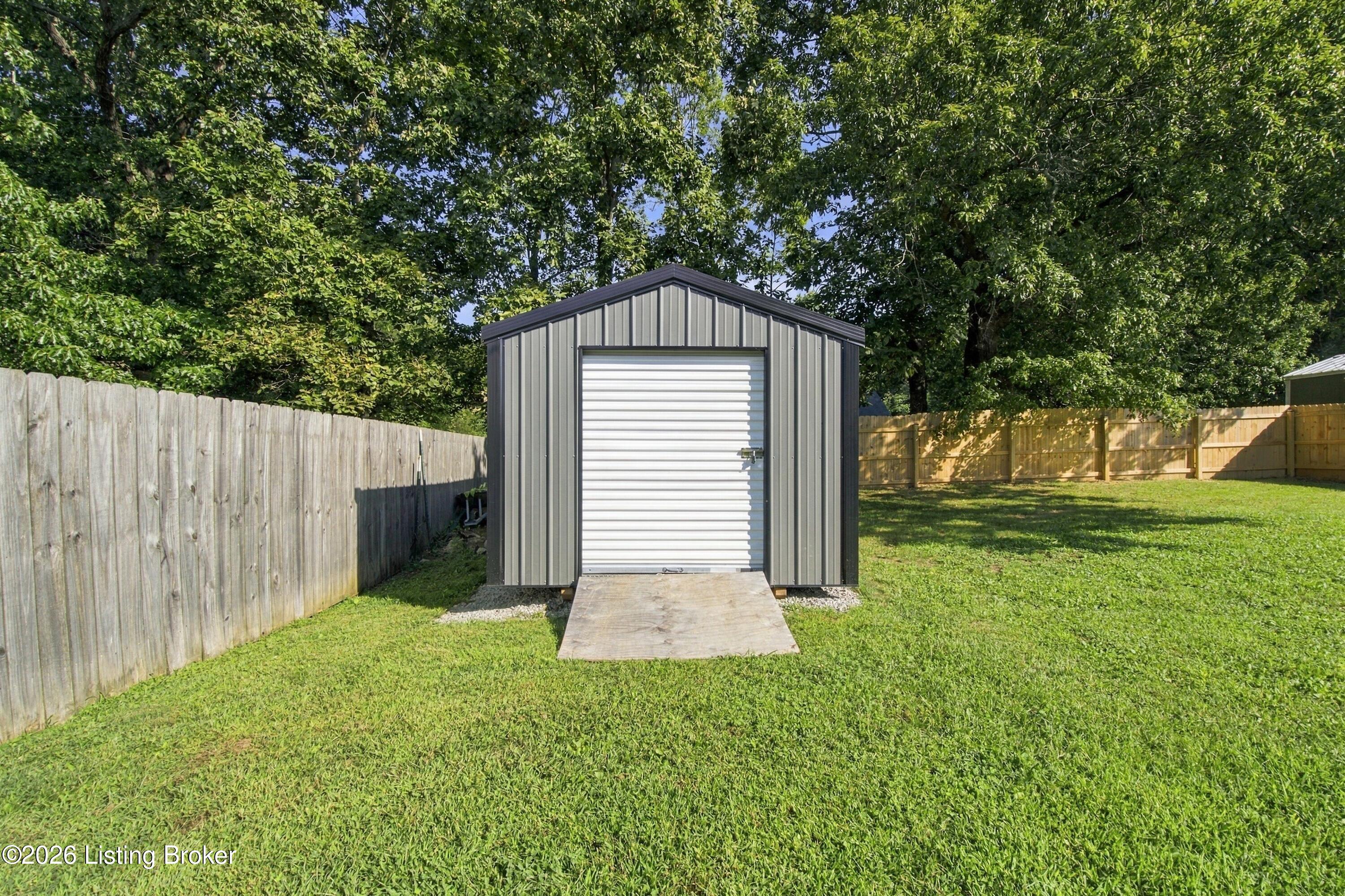 126 Garnette Ct Property Photo 34
