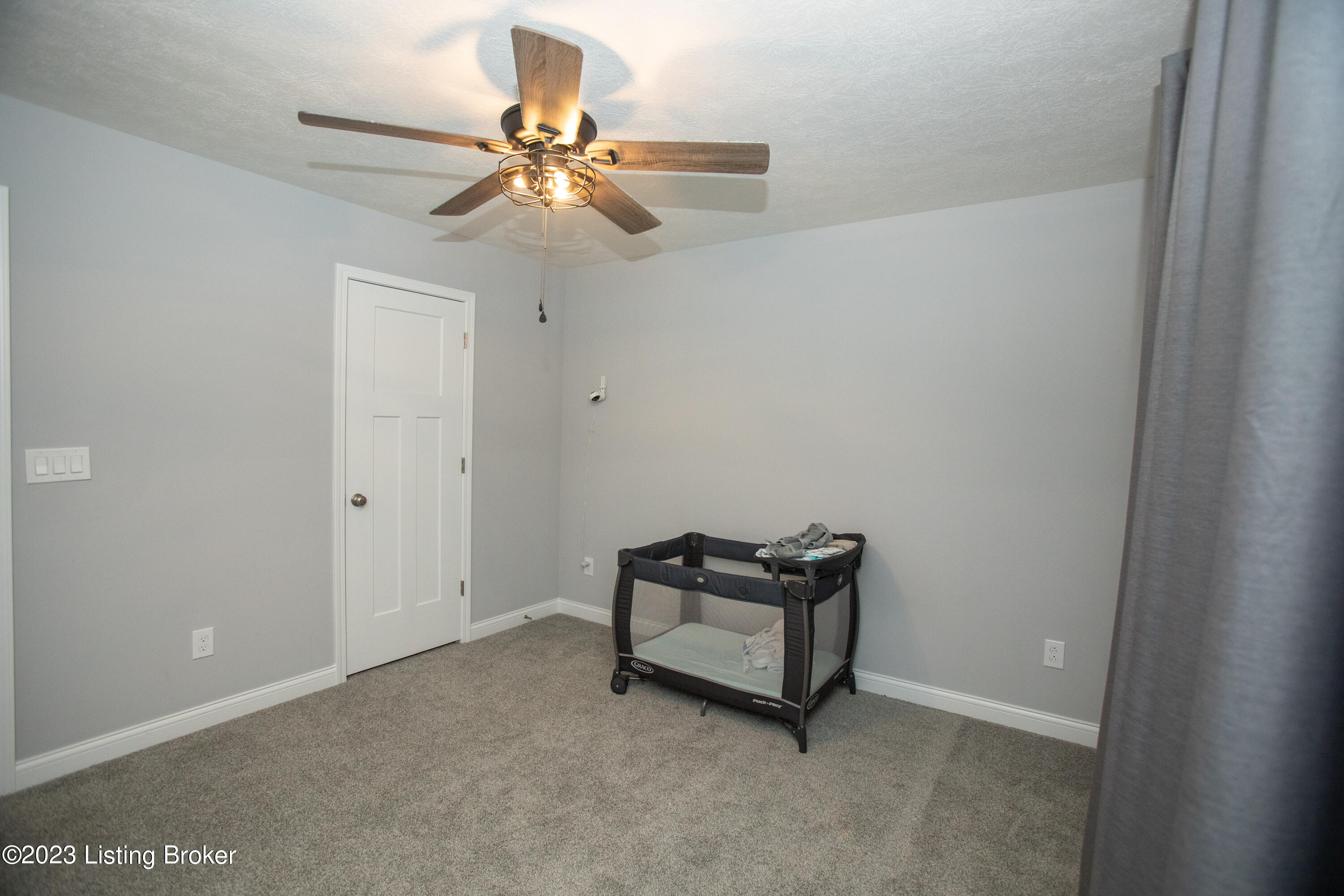 454 Copper Creek Dr Property Photo 13