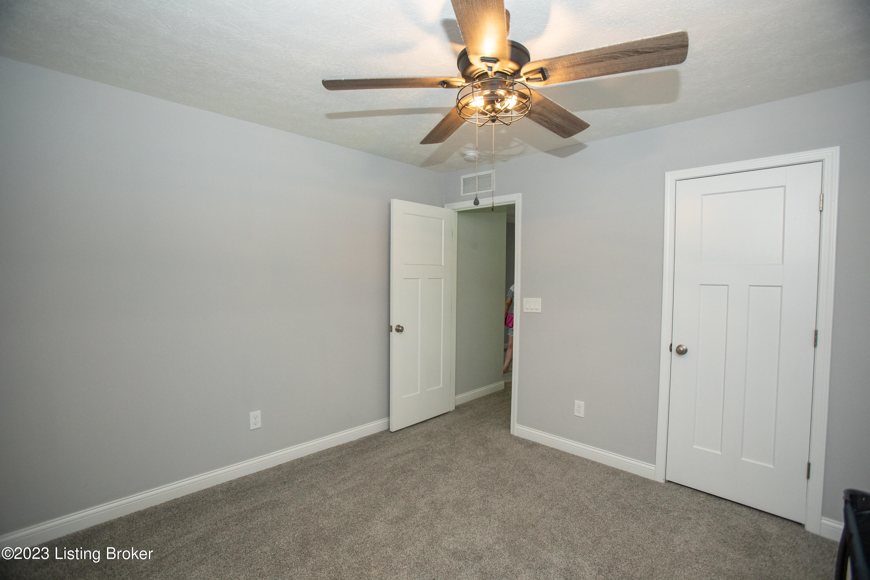 454 Copper Creek Dr Property Photo 14
