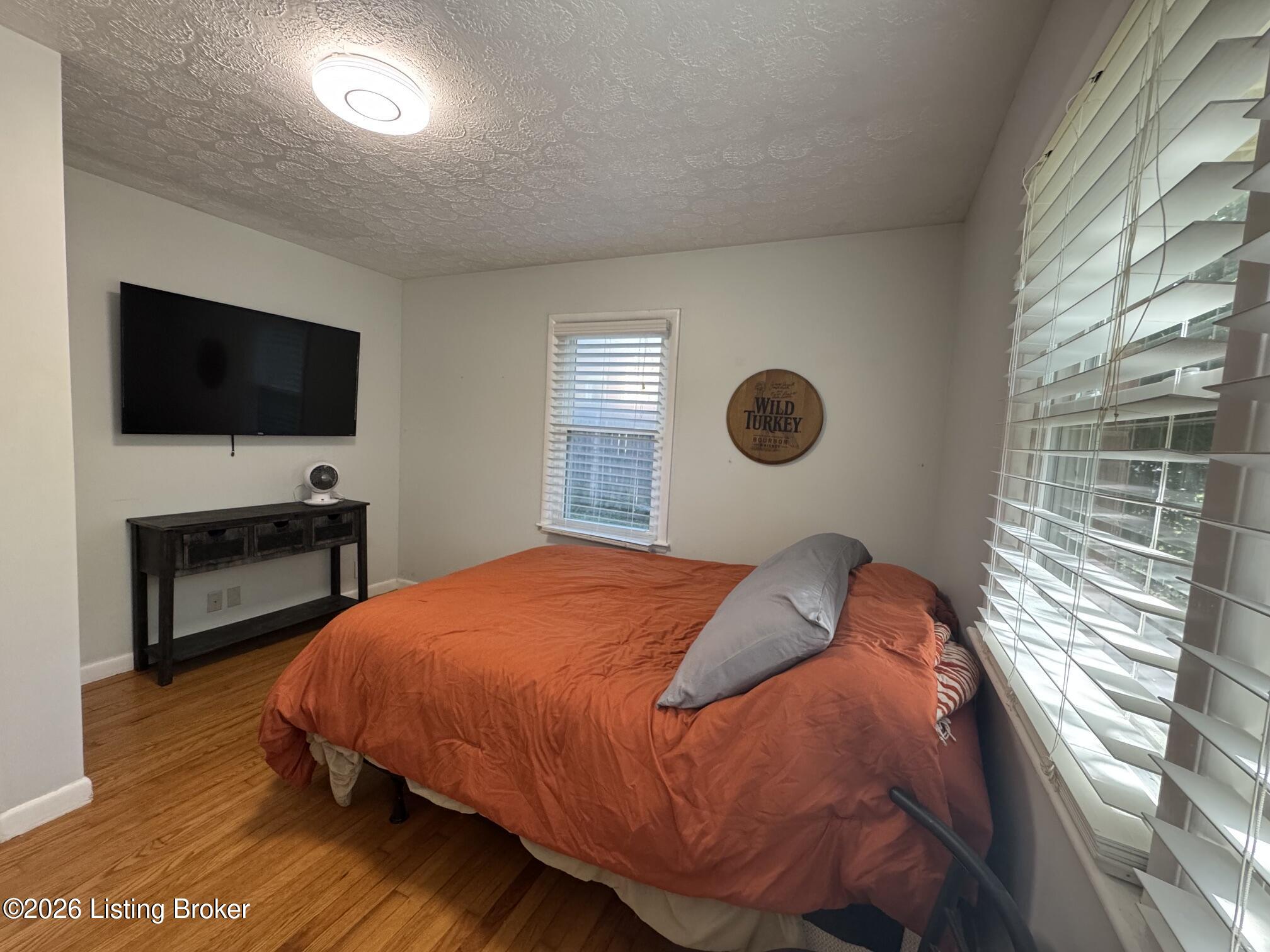 2027 Cedarcrest Dr Property Photo 16
