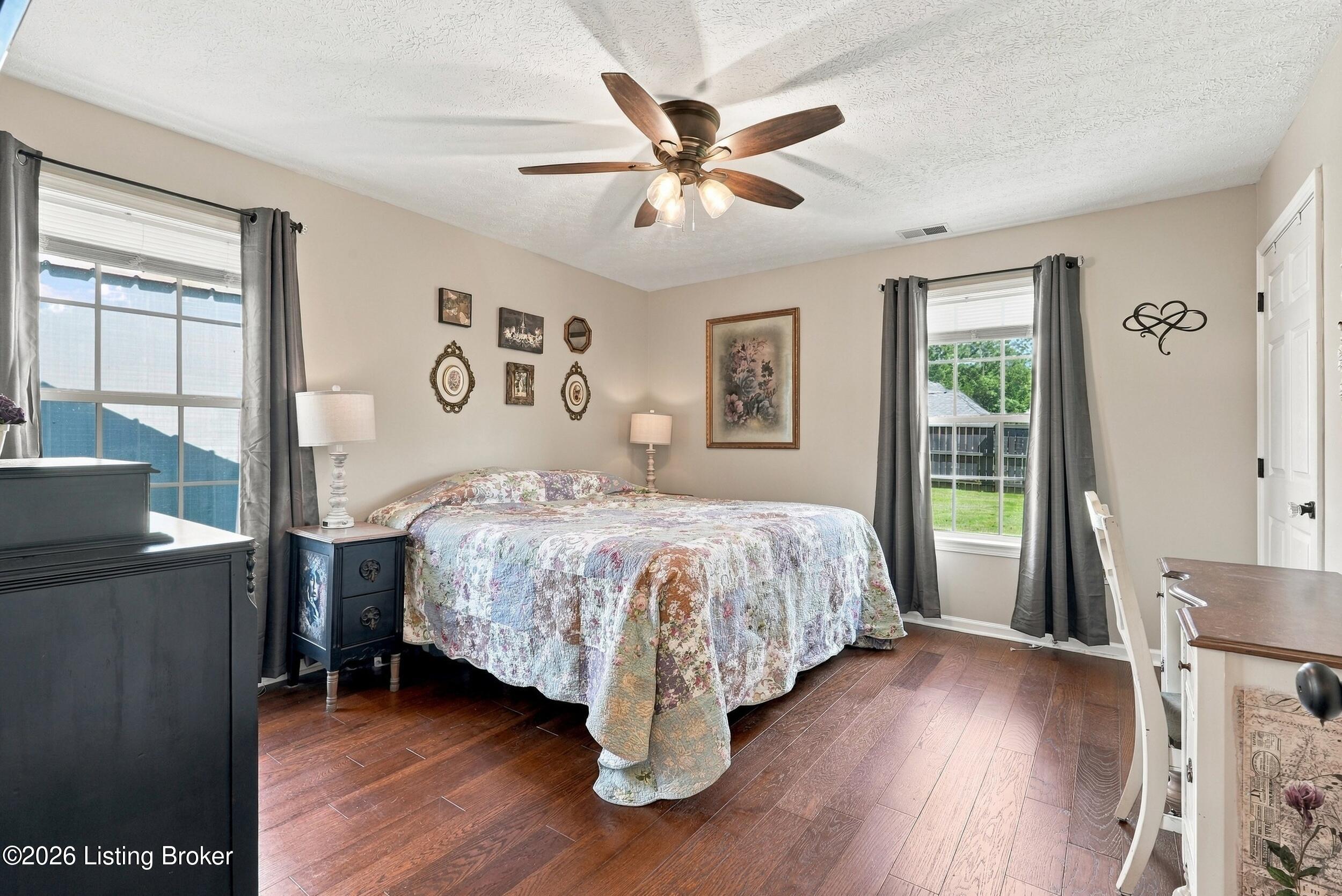 230 Clover Cove Dr Property Photo 16