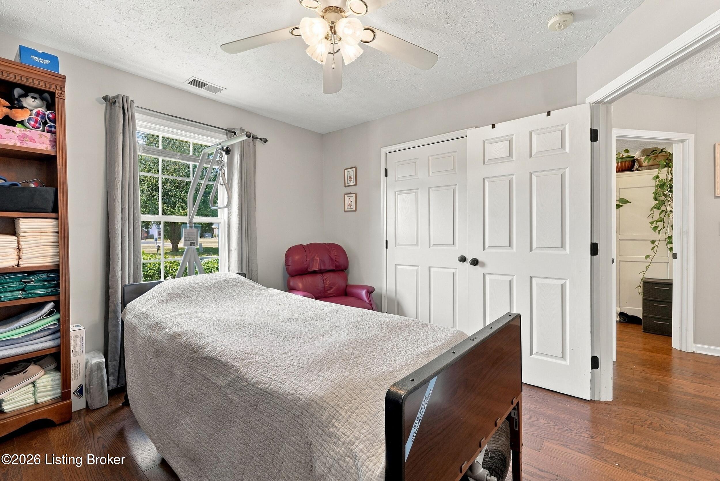 230 Clover Cove Dr Property Photo 25