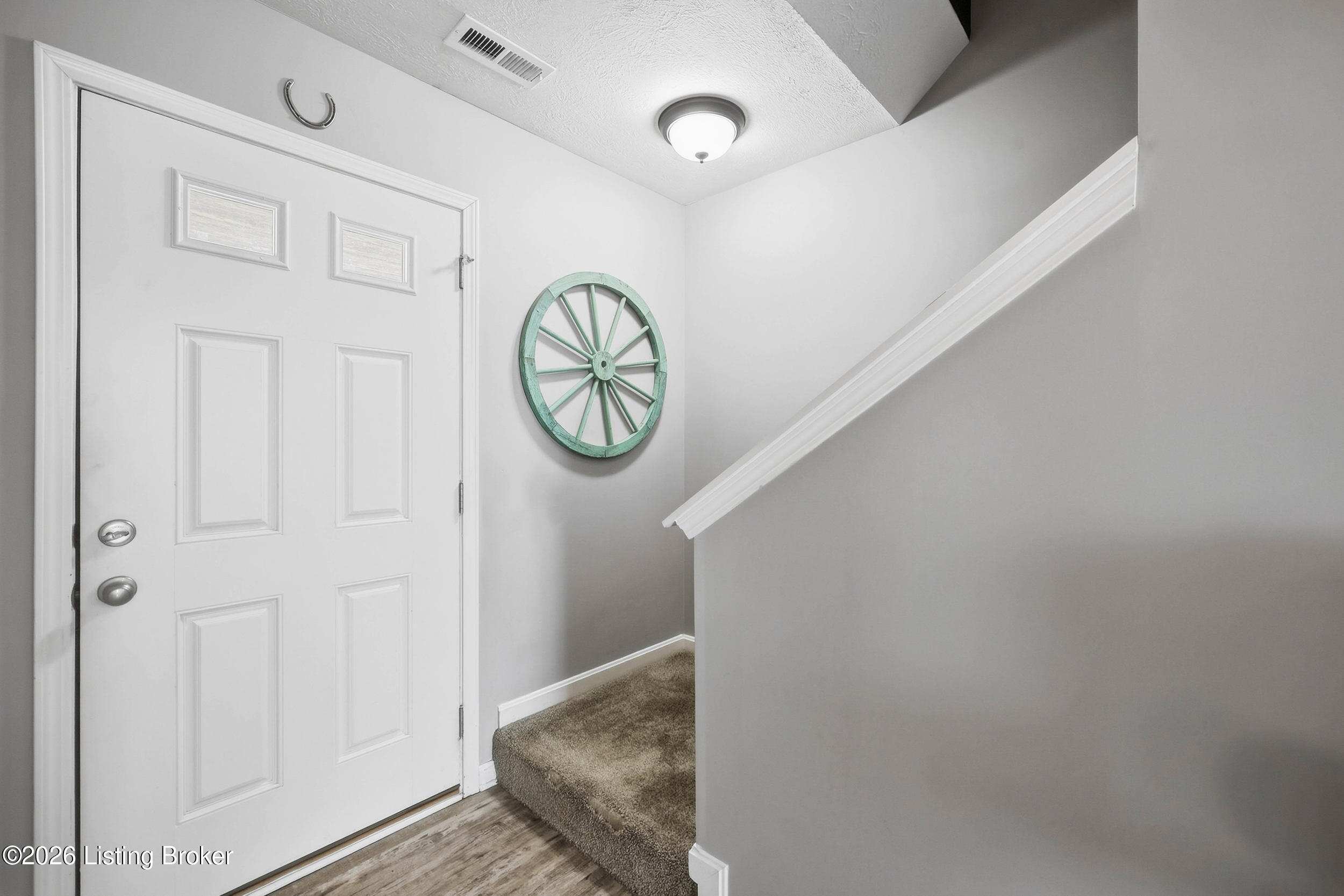 614 Birchwood Cir Property Photo 9