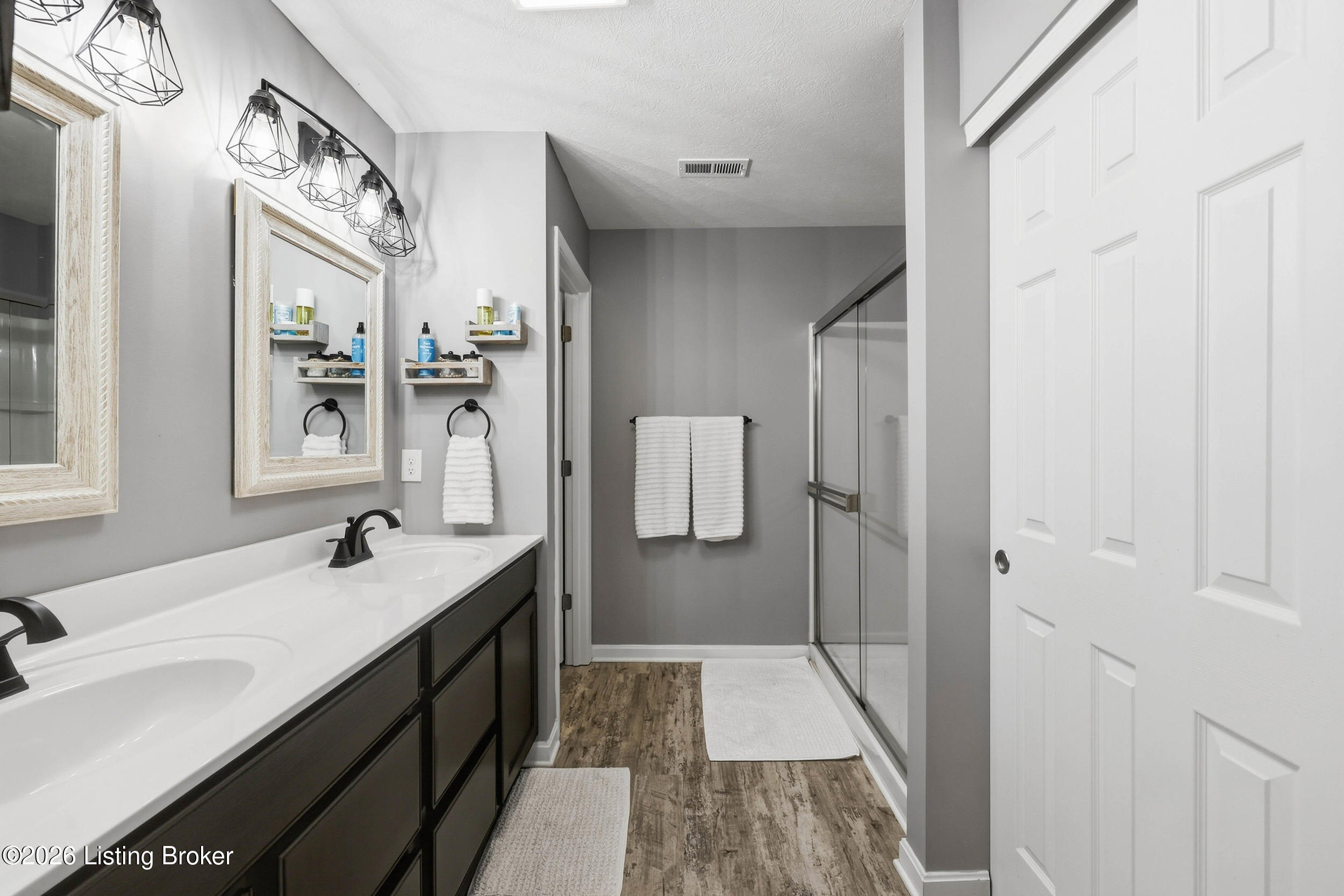 614 Birchwood Cir Property Photo 41