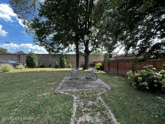 2528 Gardiner Ln Property Photo 6
