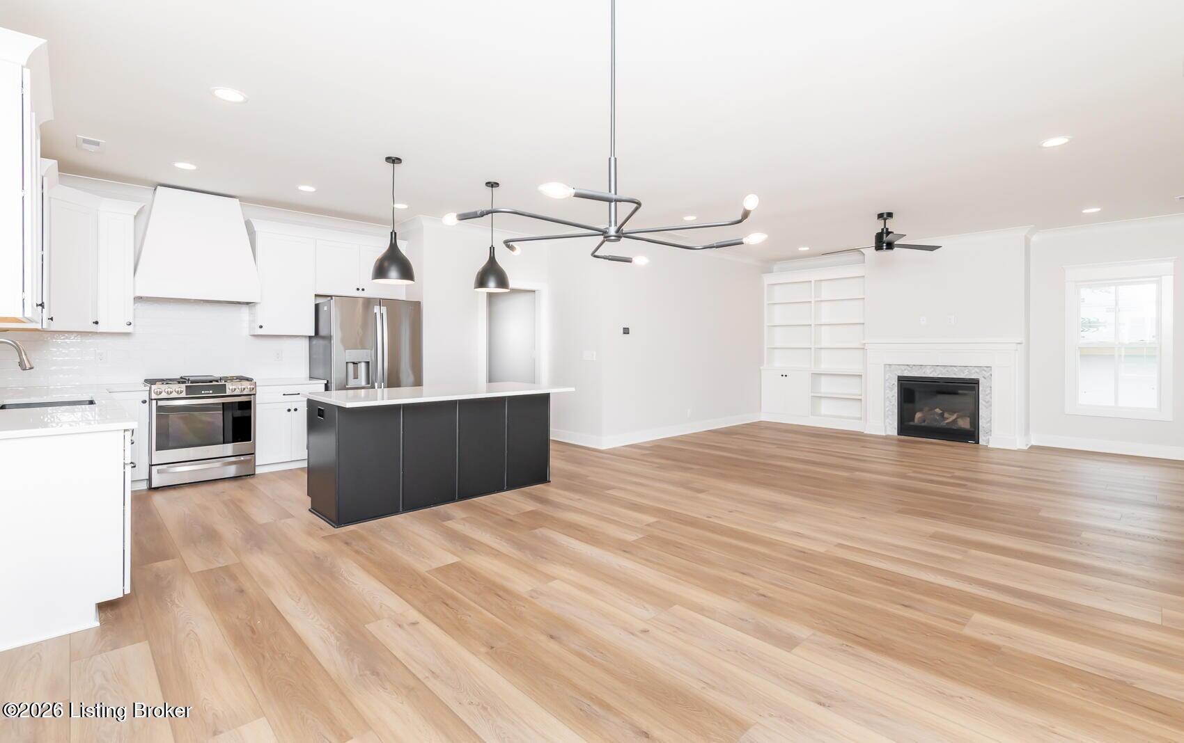 6100 Passionflower Dr 201 Property Photo 10