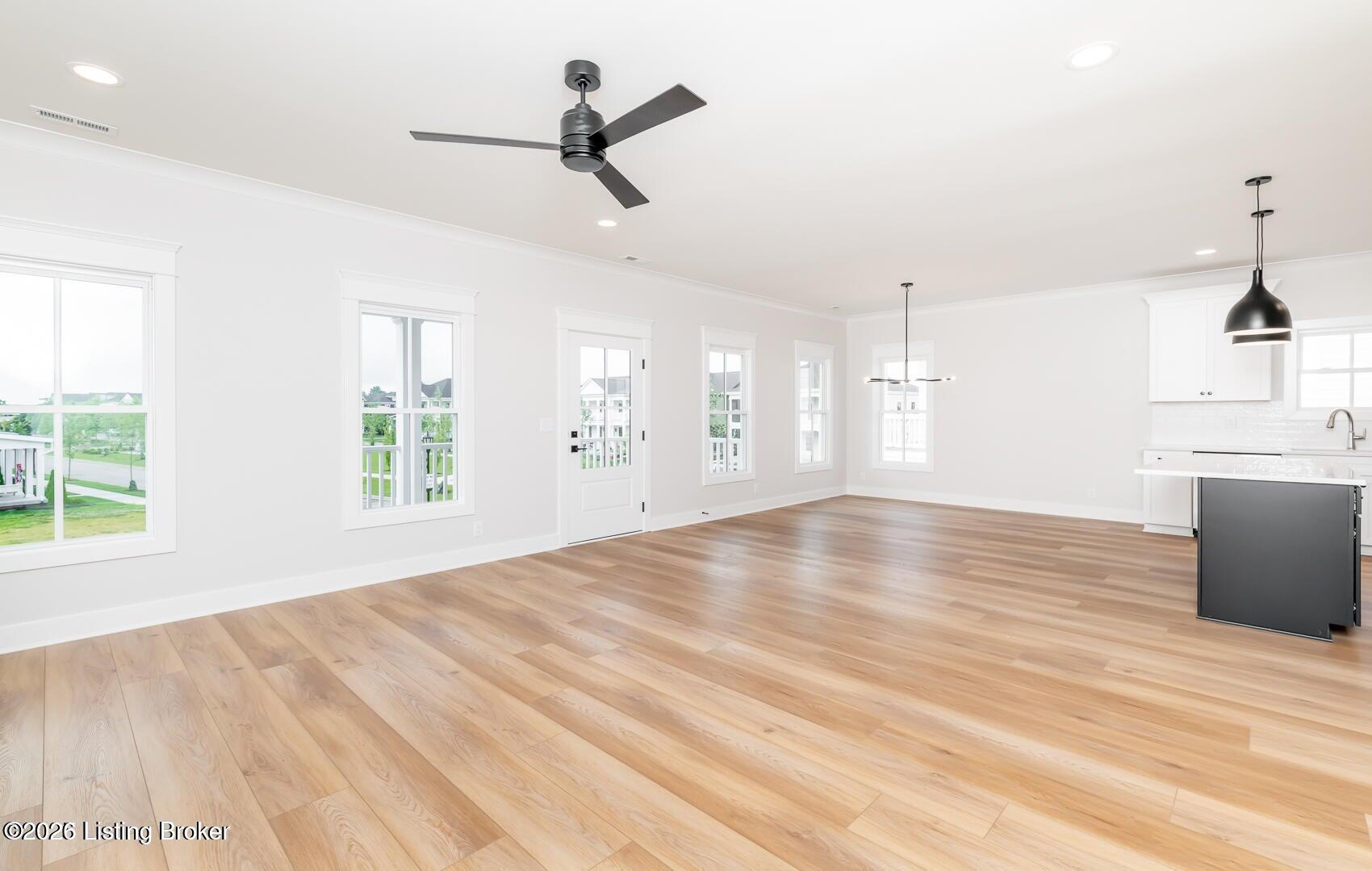 6100 Passionflower Dr 201 Property Photo 12
