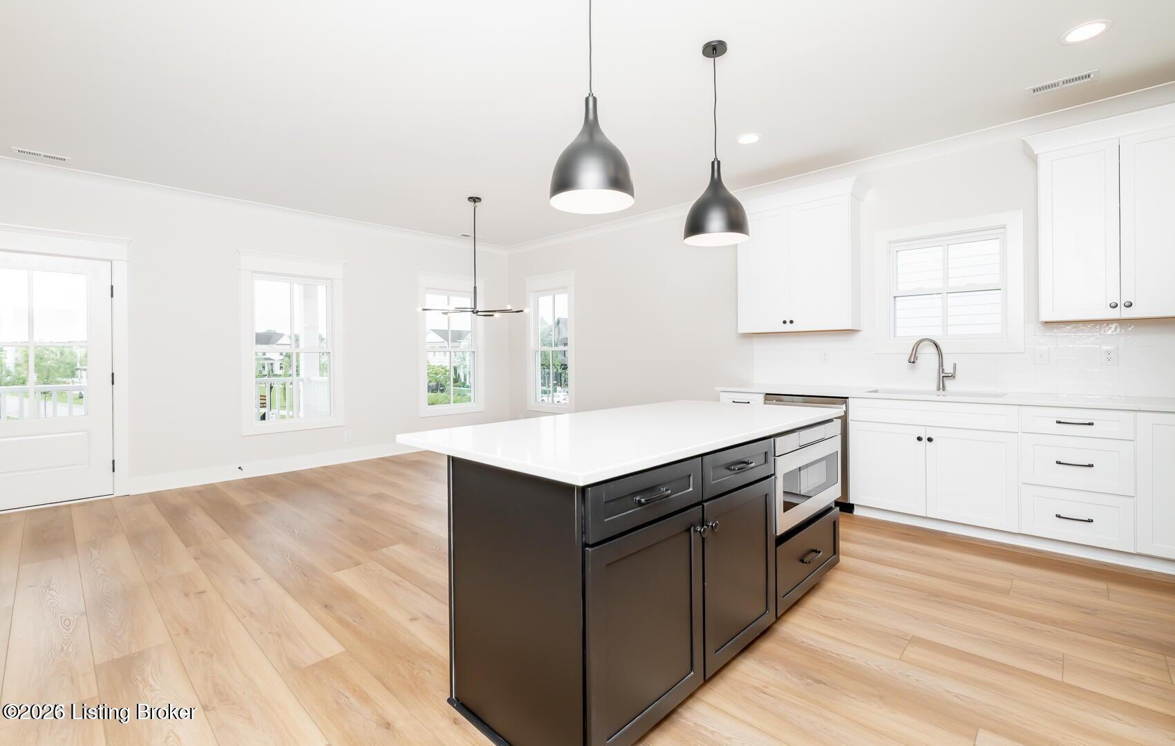 6100 Passionflower Dr 201 Property Photo 15
