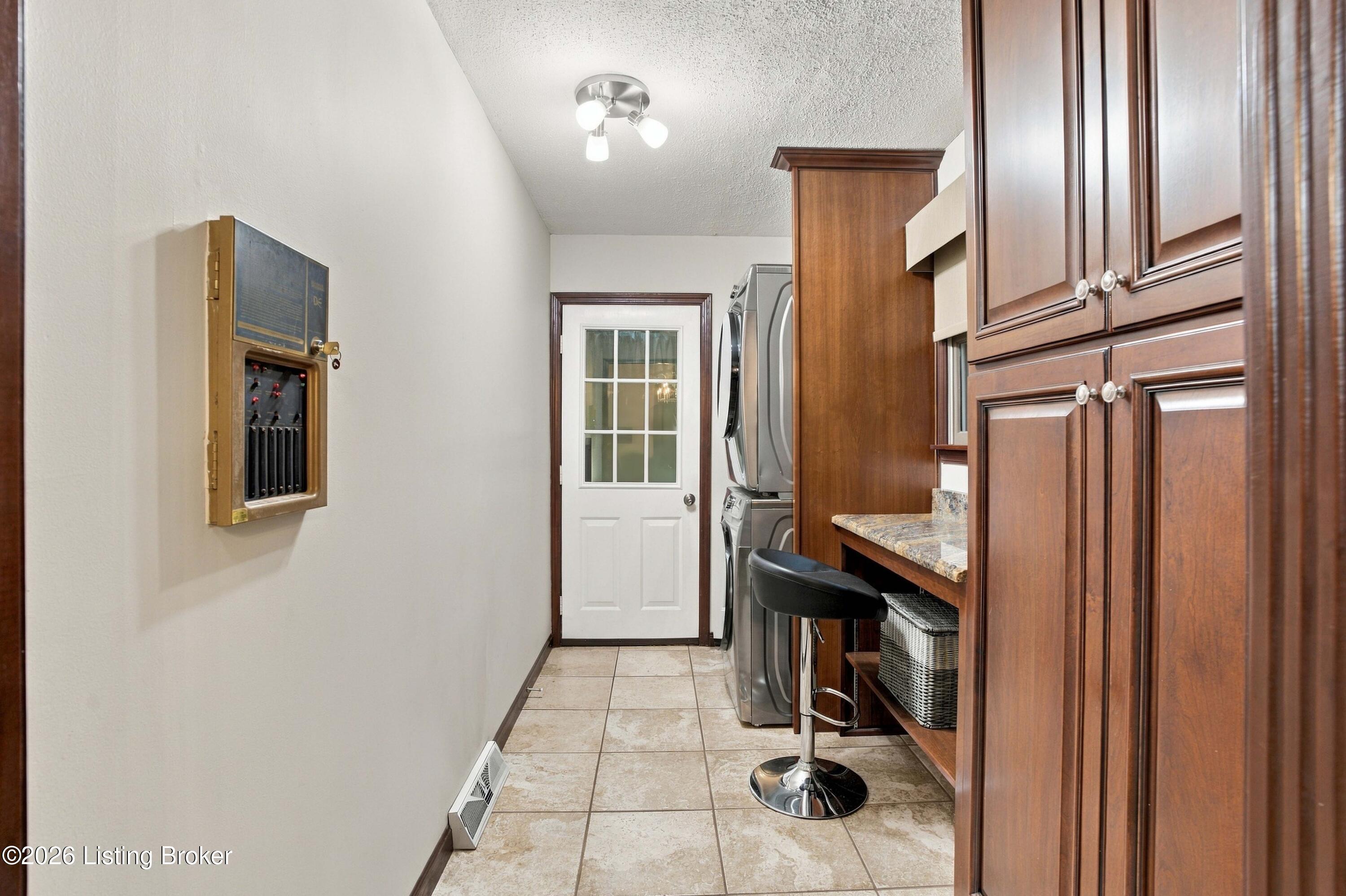 627 Maple Dr Property Photo 29
