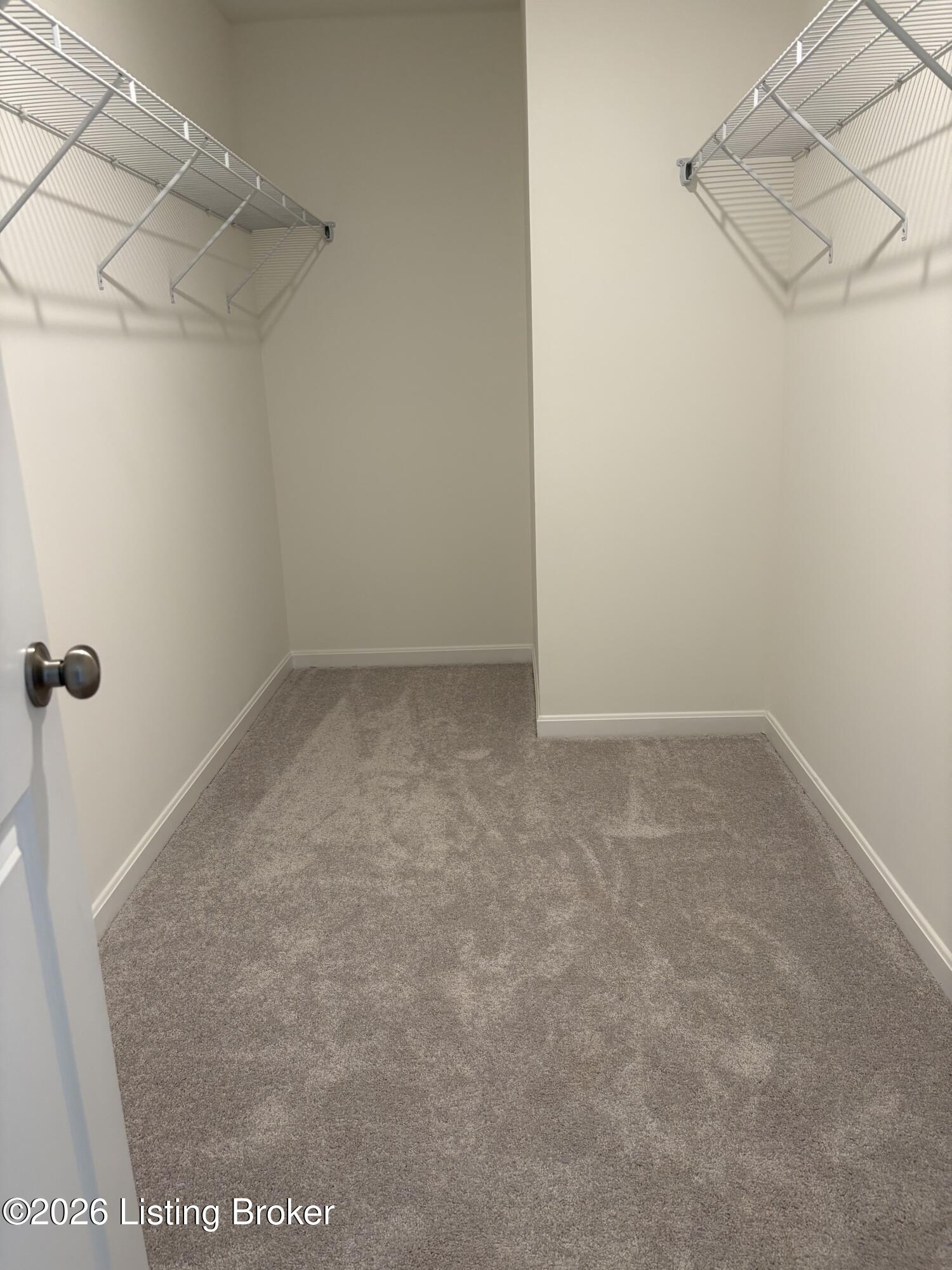 11142 Castlebrook Dr Property Photo 11
