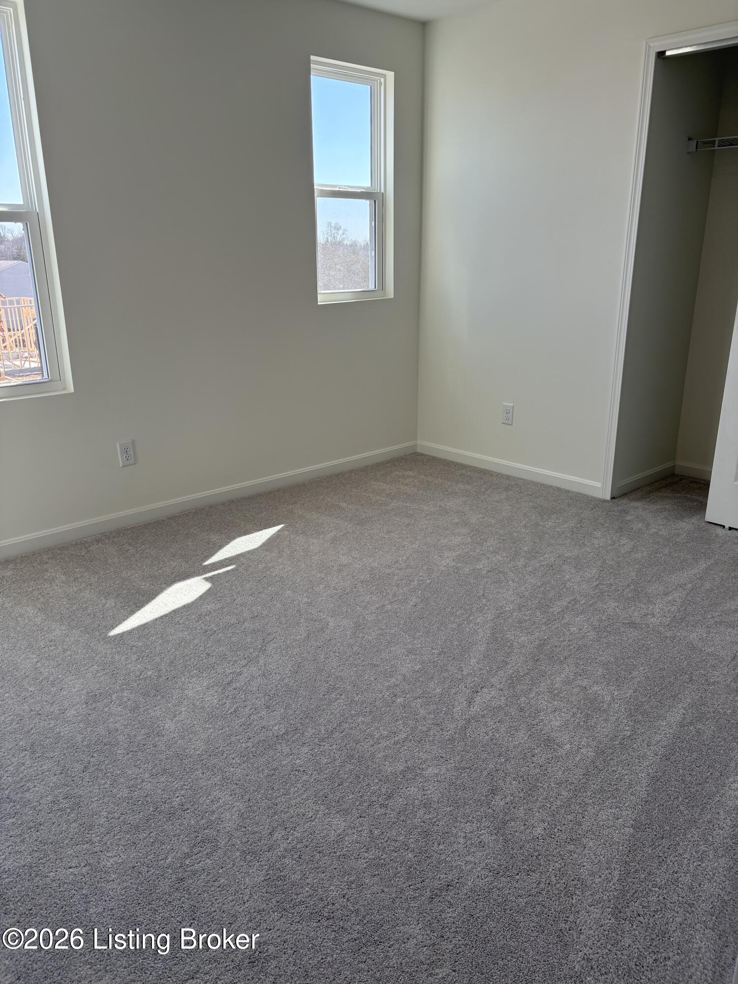 11142 Castlebrook Dr Property Photo 17
