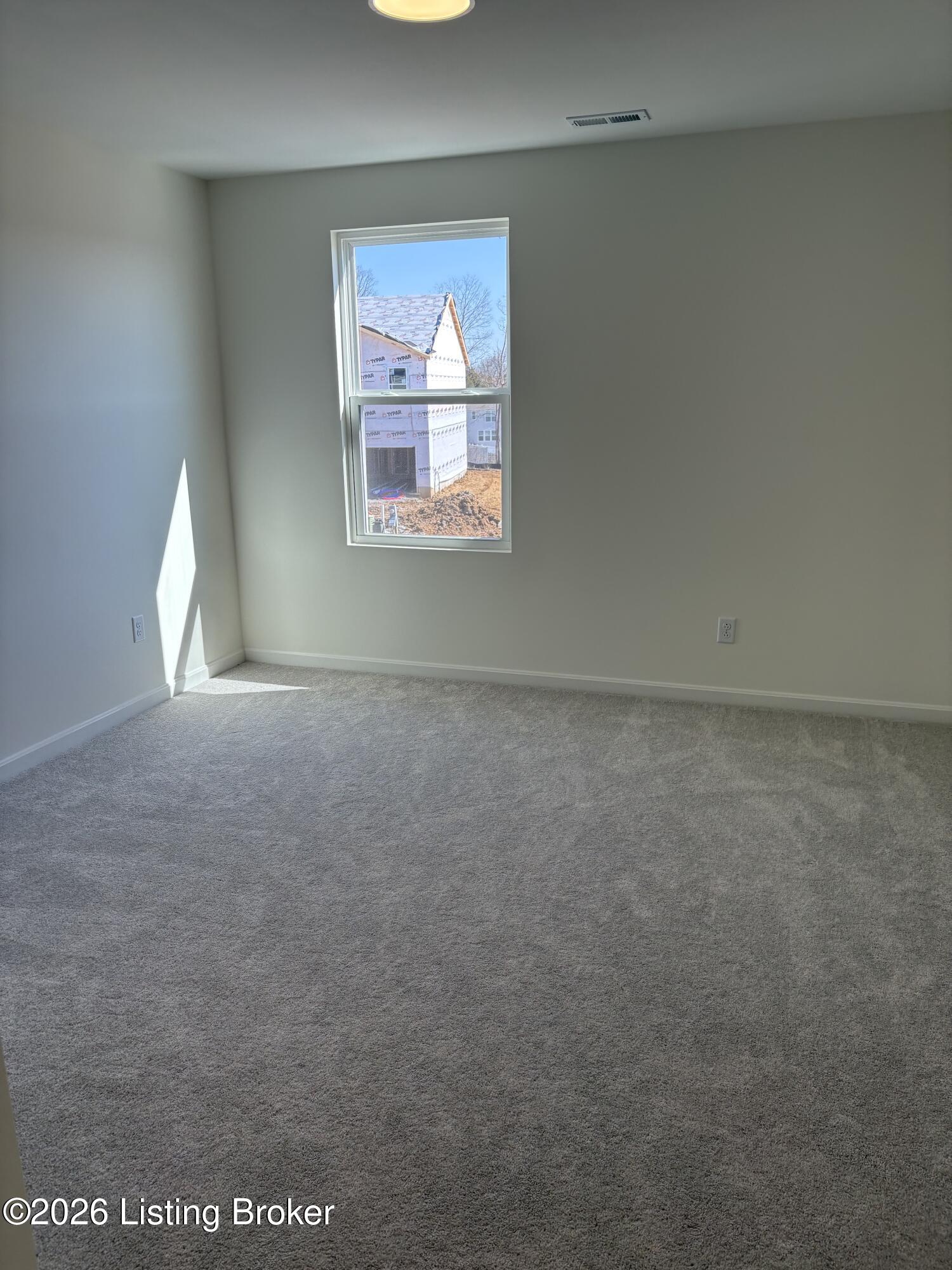 11142 Castlebrook Dr Property Photo 18