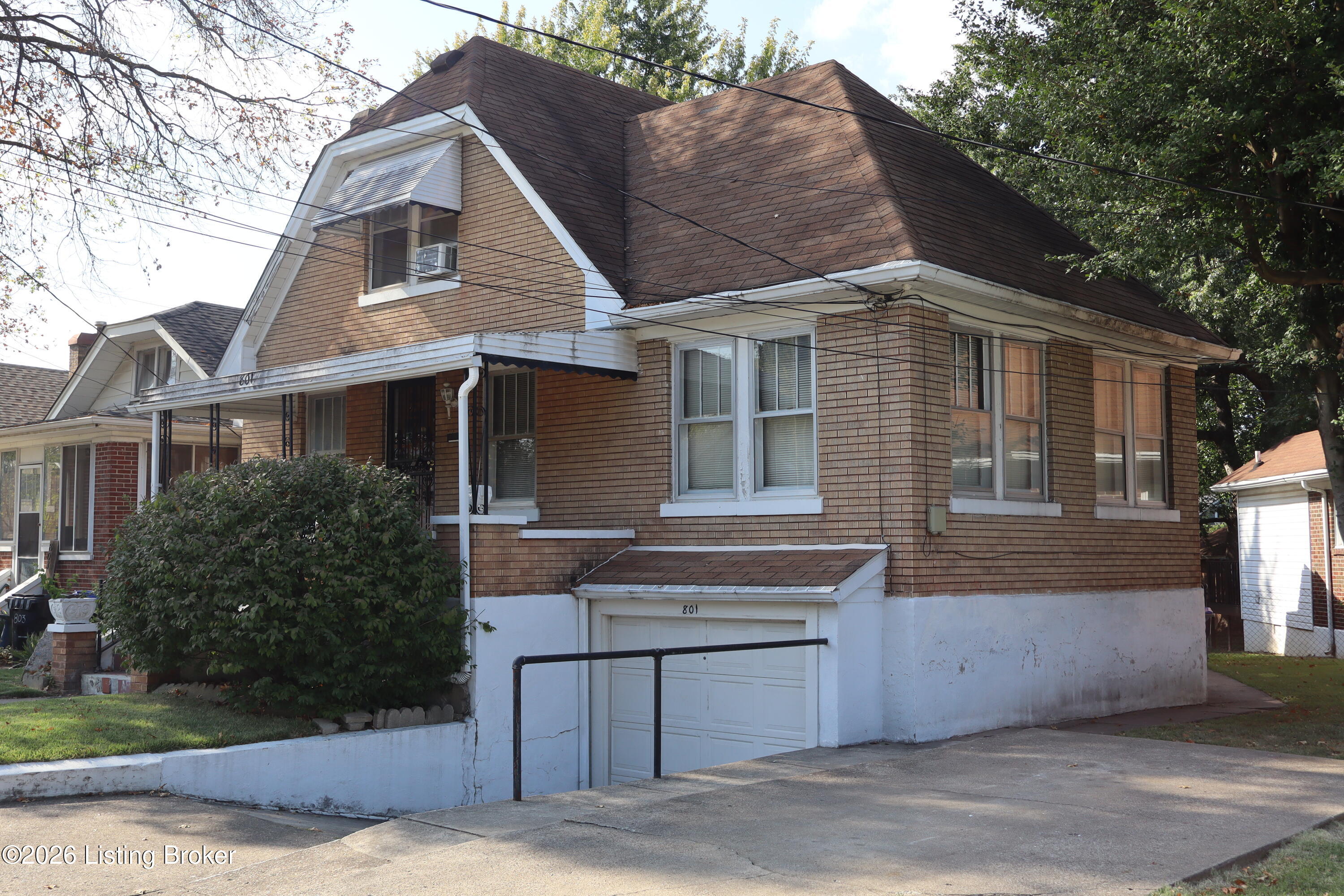801 Brookline Ave Property Photo 1