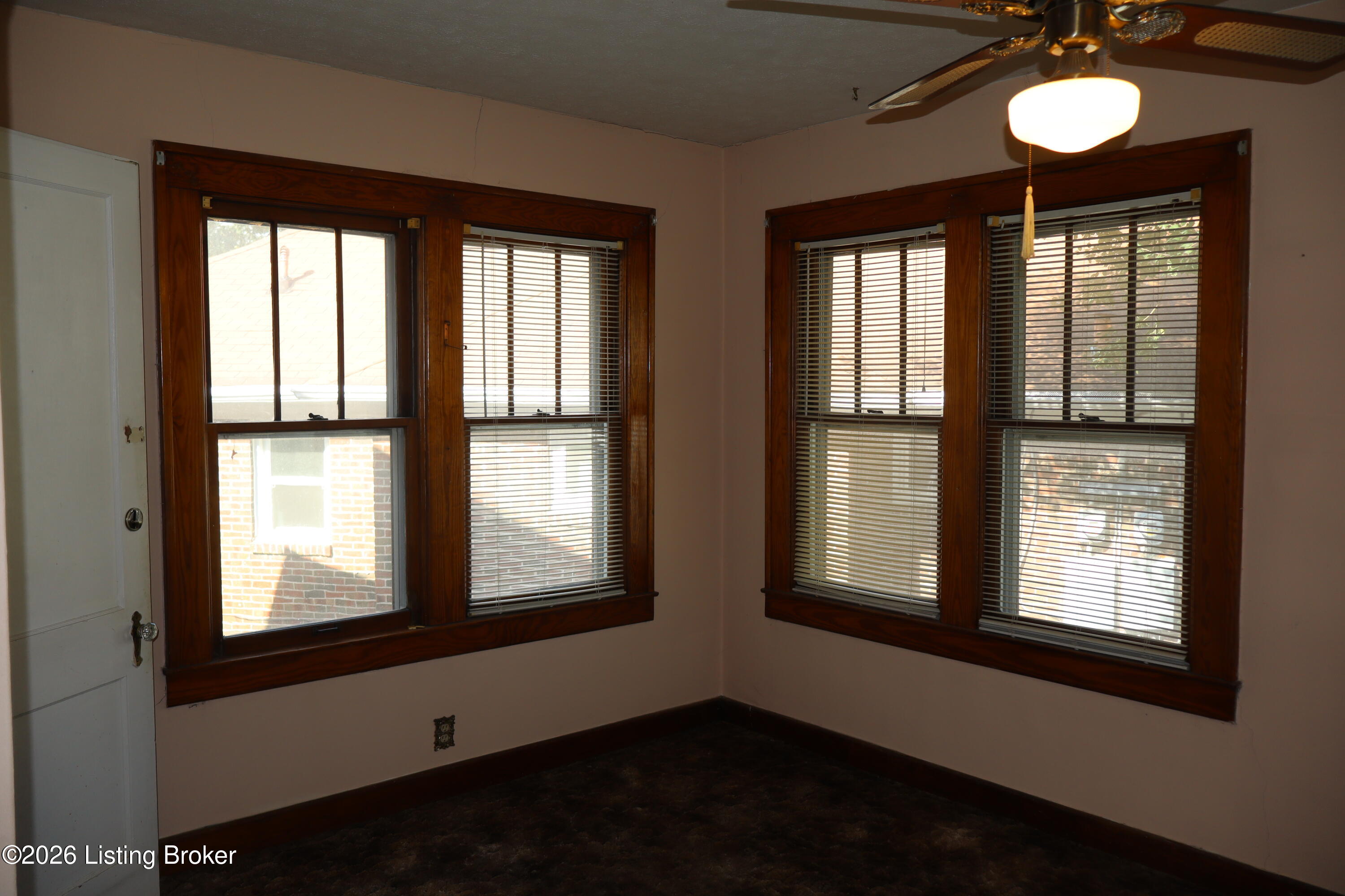 801 Brookline Ave Property Photo 12