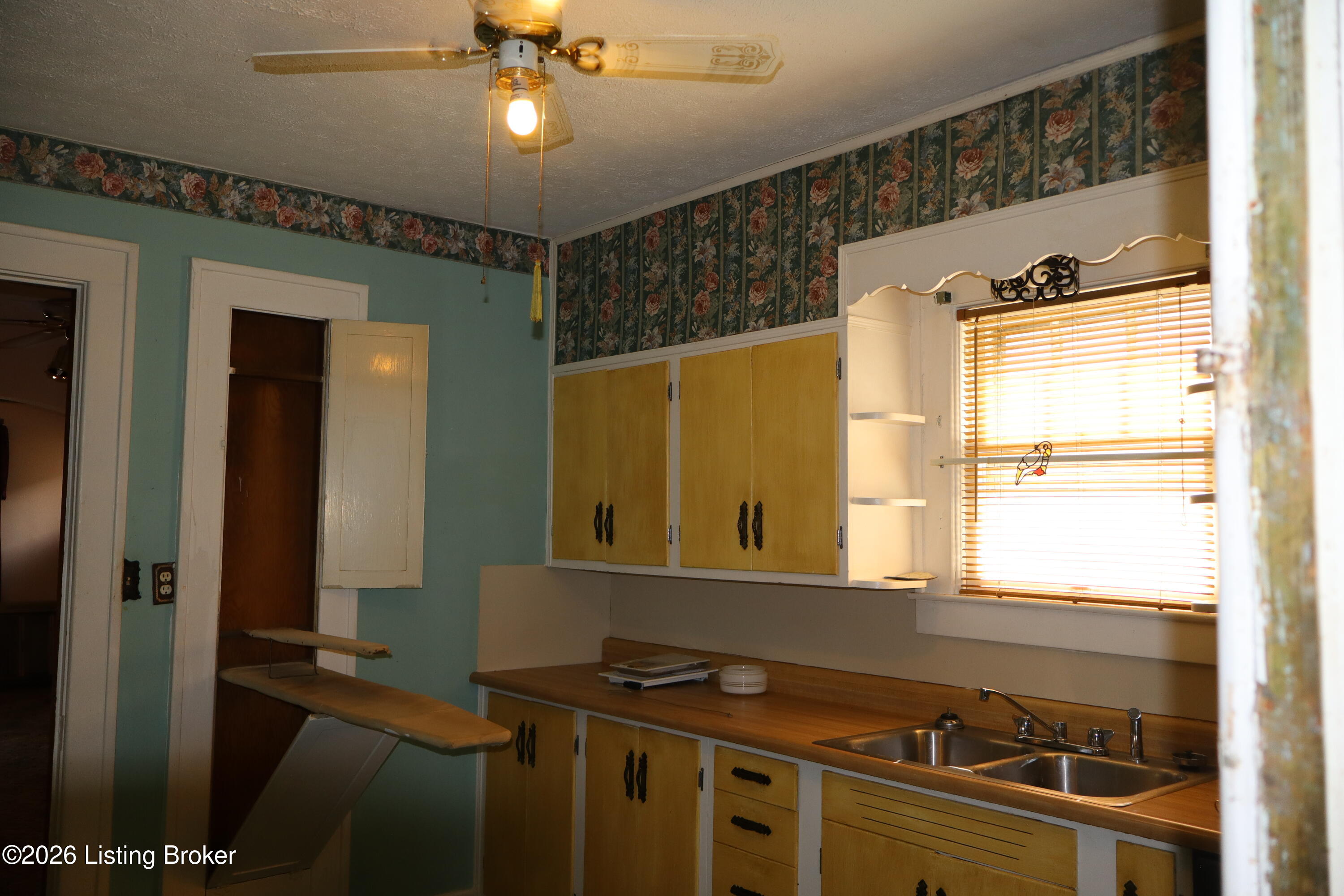 801 Brookline Ave Property Photo 22