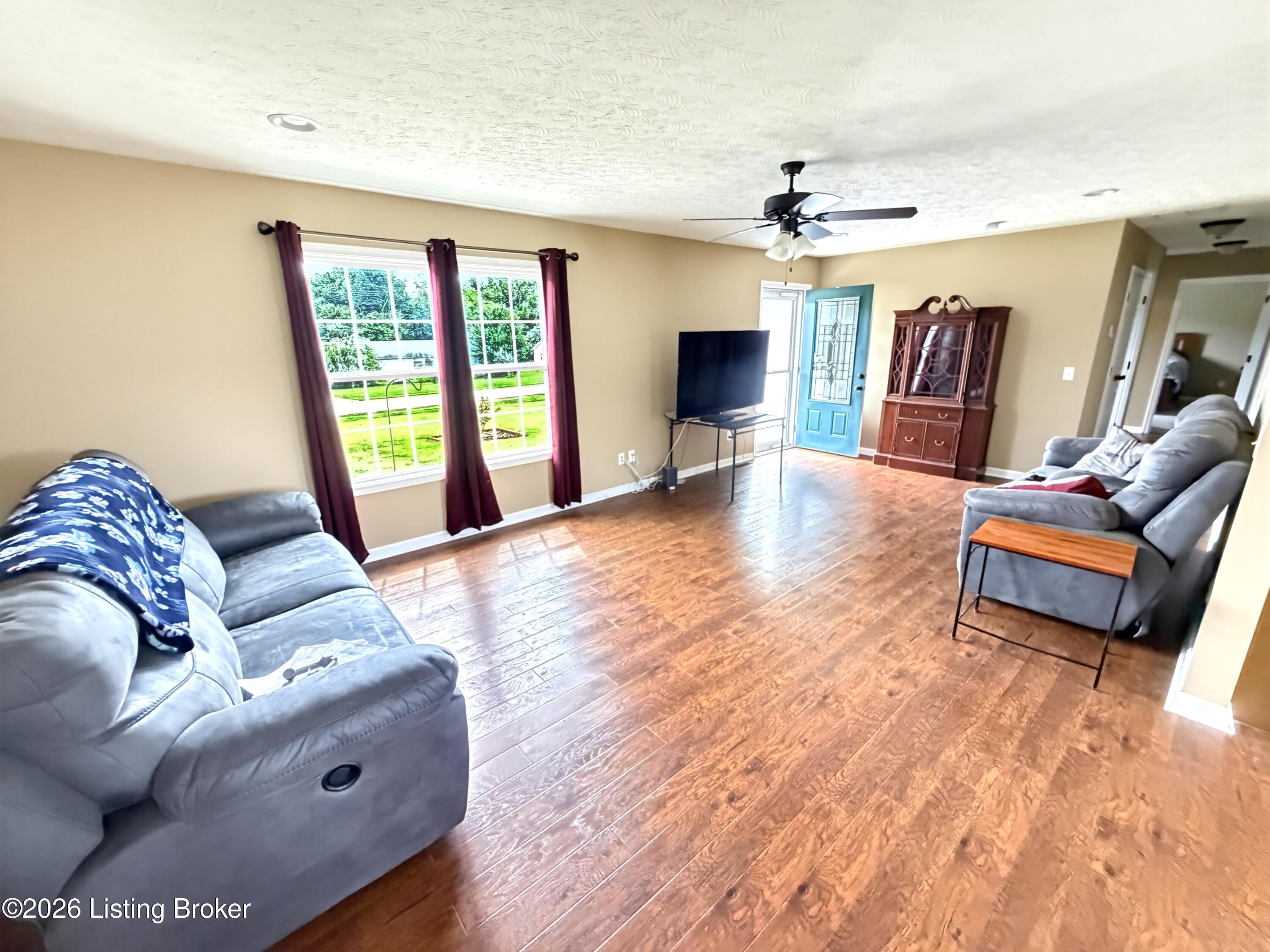 178 Casablanca Ct Property Photo 7