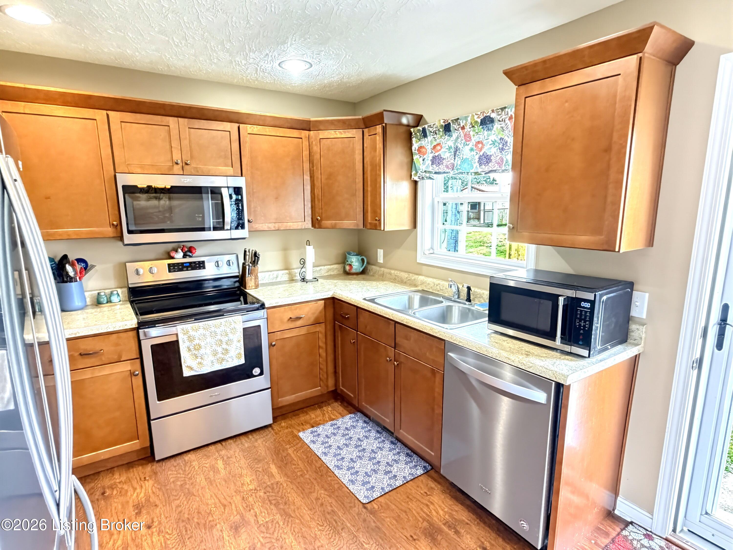 178 Casablanca Ct Property Photo 8