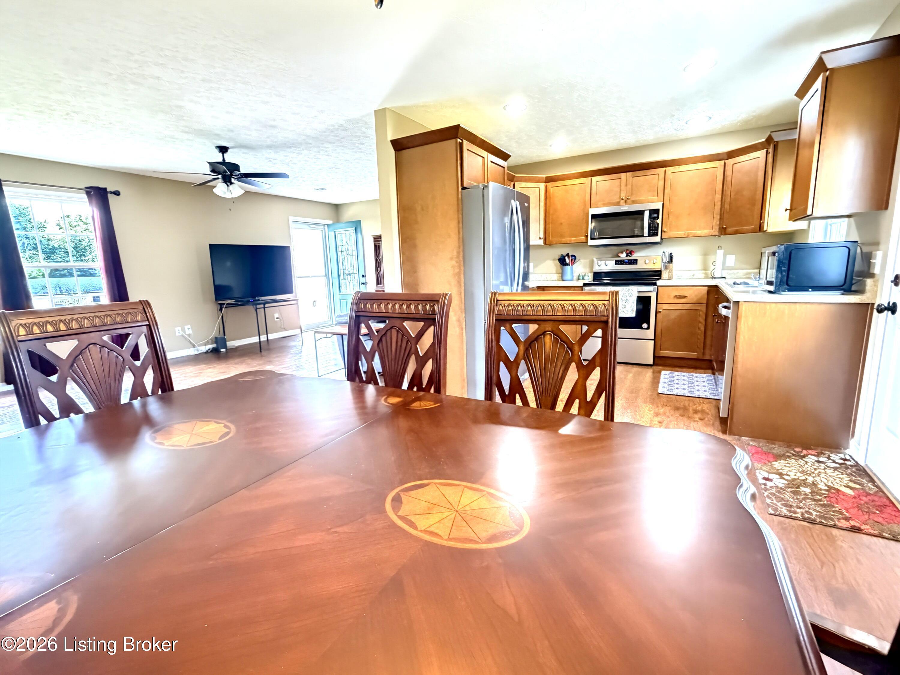 178 Casablanca Ct Property Photo 13