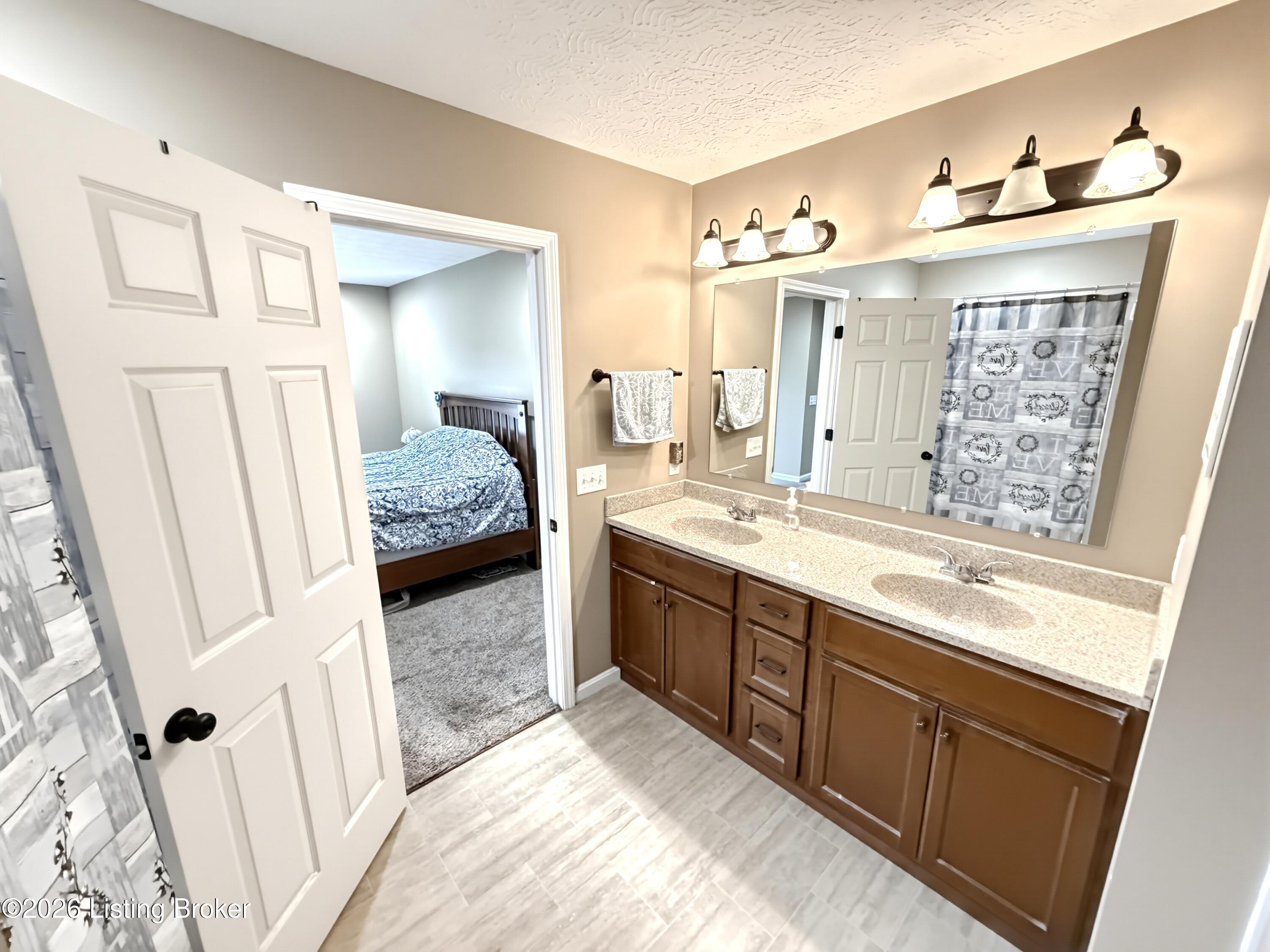 178 Casablanca Ct Property Photo 17