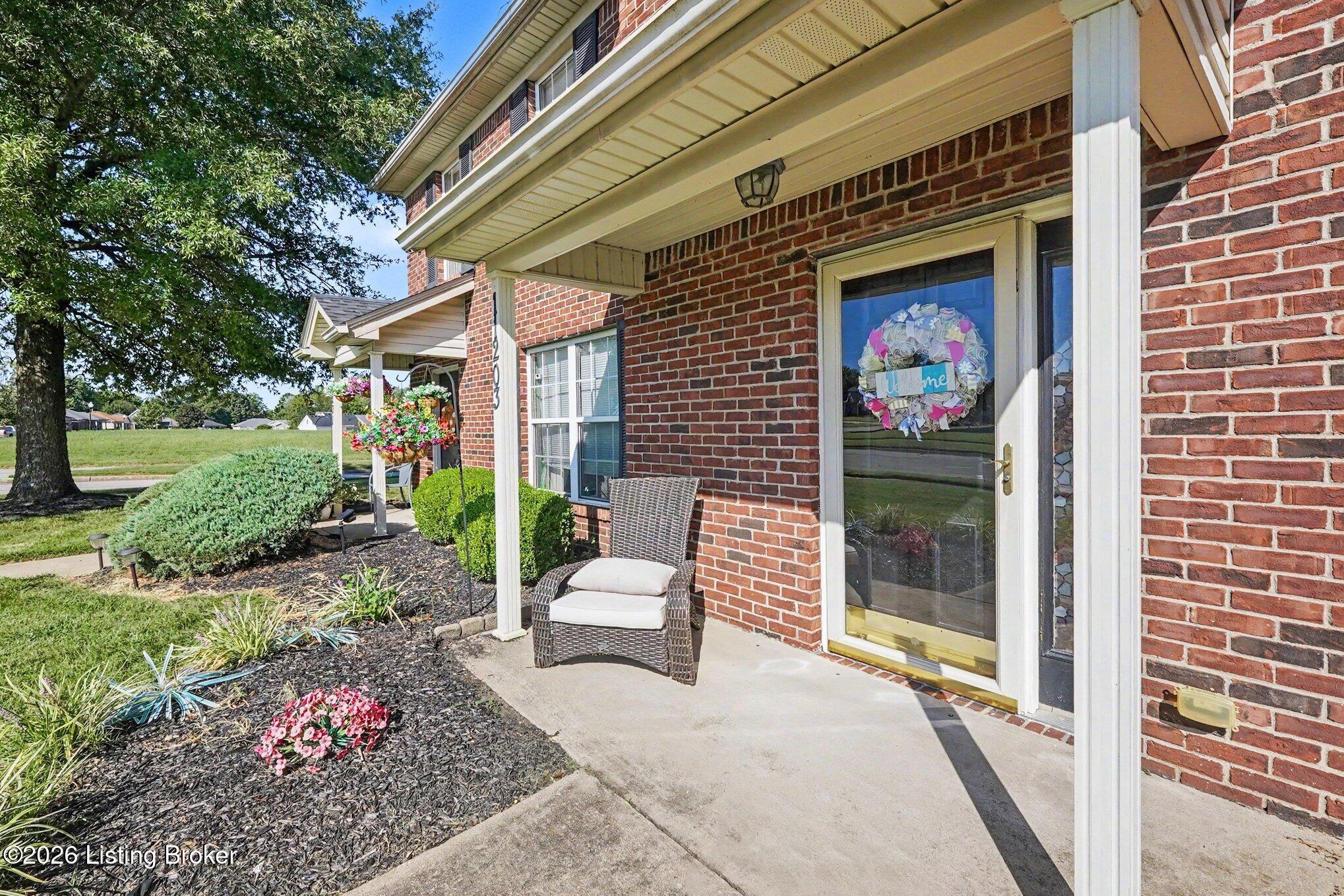 11203 Sandwood Pl Property Photo 4