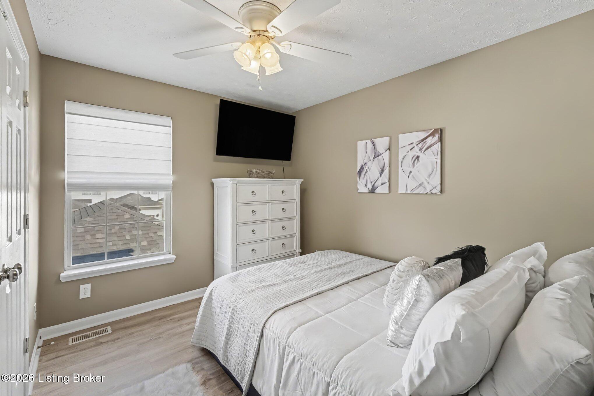 11203 Sandwood Pl Property Photo 16