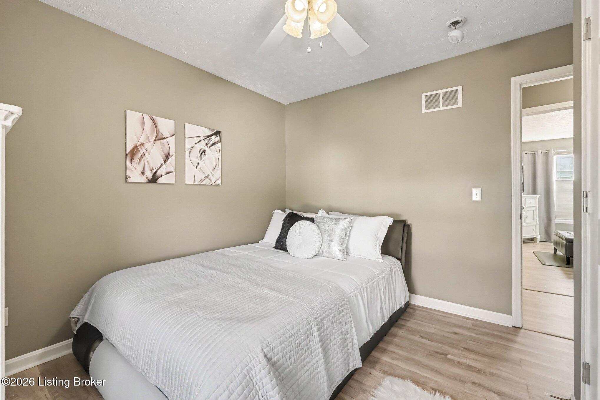 11203 Sandwood Pl Property Photo 17