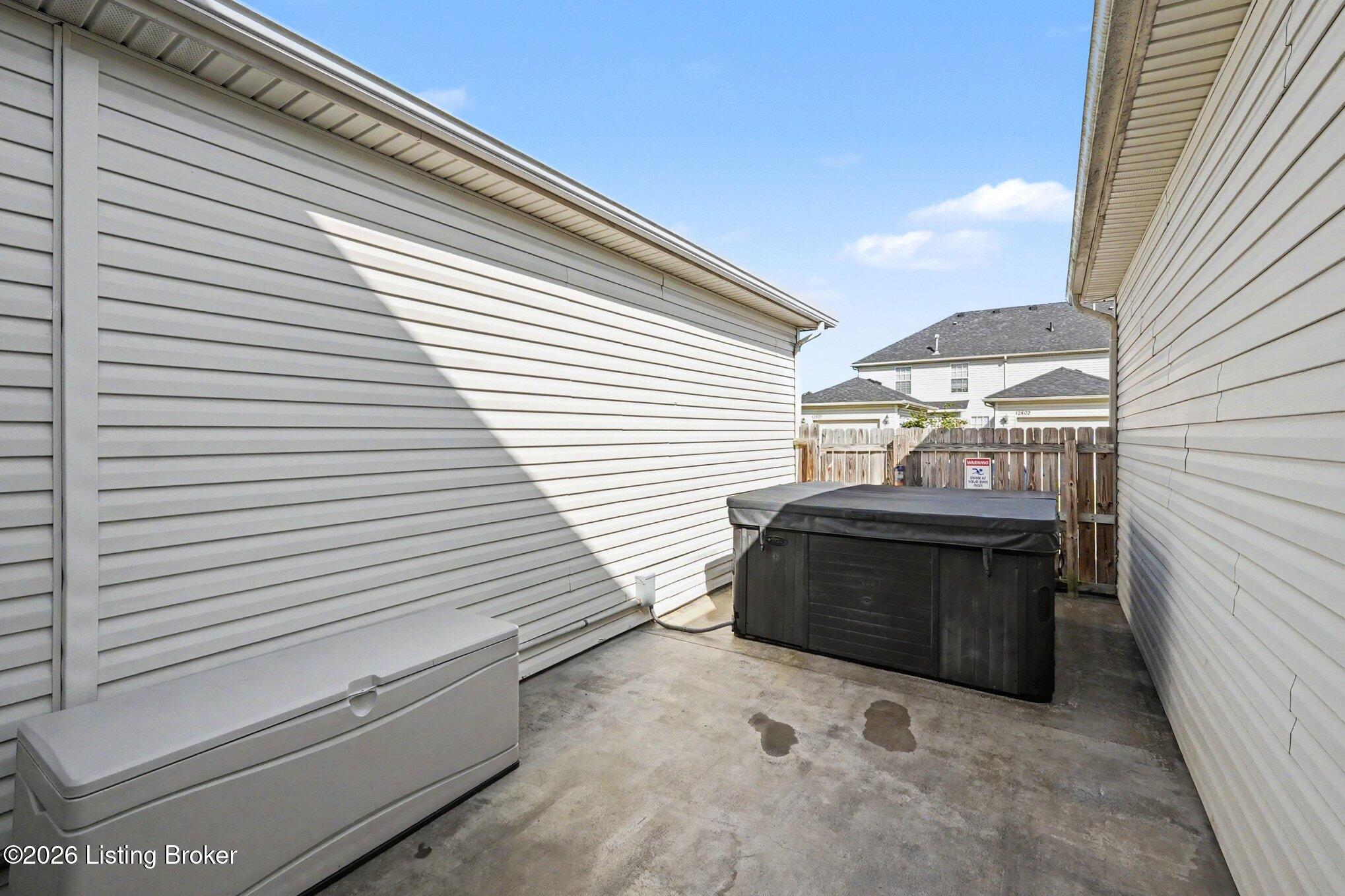 11203 Sandwood Pl Property Photo 23